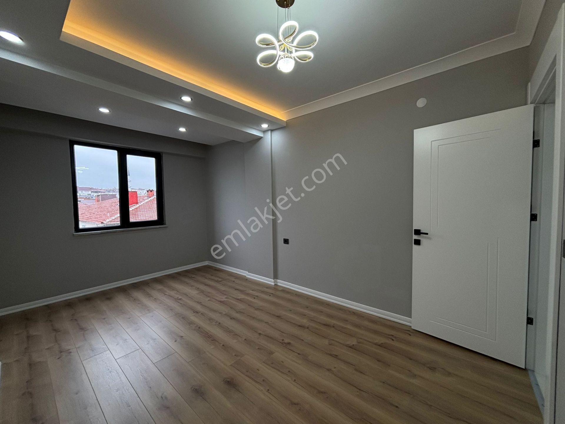 2+1 100m2 İstiklal Cad.pazar Pazarın Orda Lüks Daireler - Görsel 15