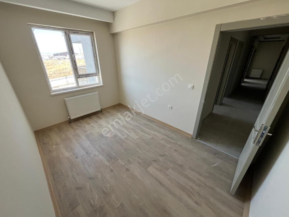 Sincan Saraycık Mh 4+1 Asansörlü E.banyolu Ara Katta Sıfır Daire - Görsel 14