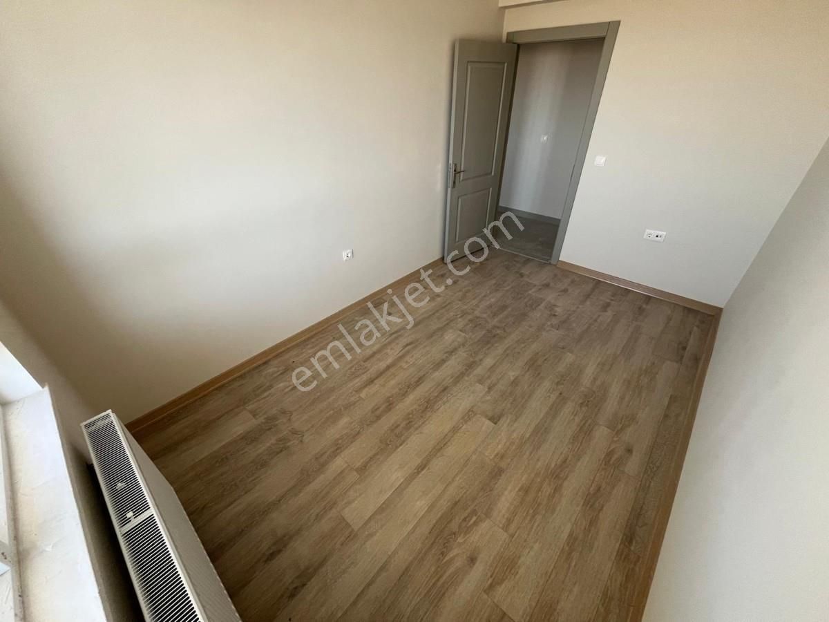 Sincan Saraycık Mh 4+1 Asansörlü E.banyolu Ara Katta Sıfır Daire - Görsel 13