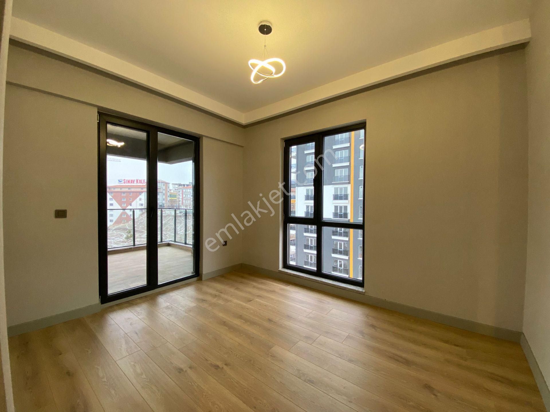 Nasip'ten 2+1 Yerden Isıtmalı Full Yapılı Geniş Balkonlu Daire - Görsel 14