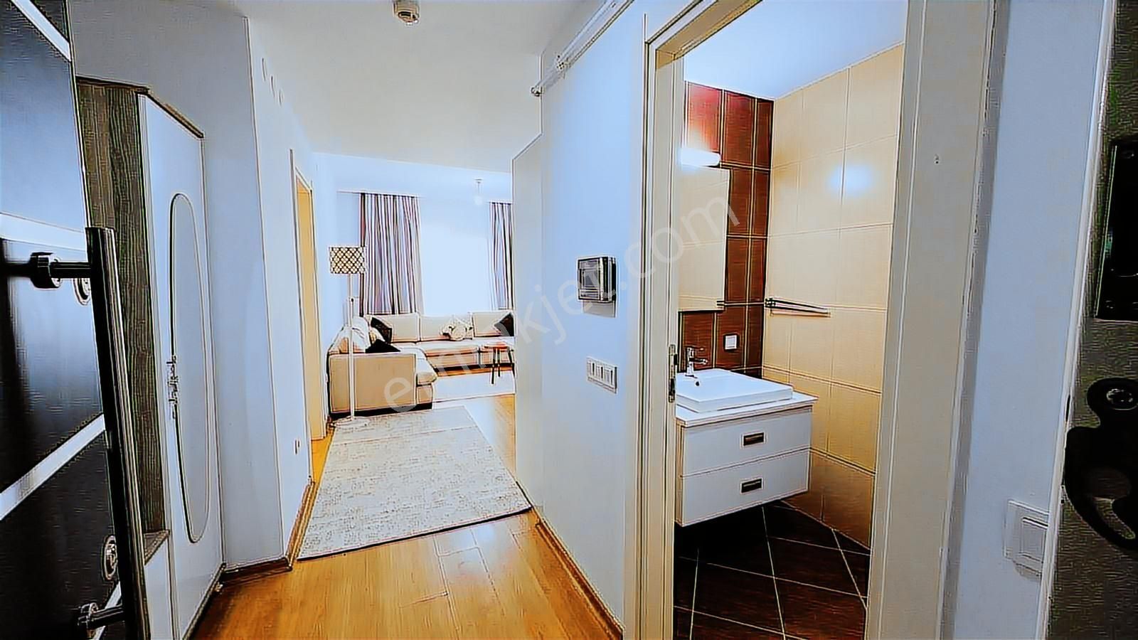 İnnovia 2'de Çarşı Blok Eşyalı Kiralık 1+1 Daire