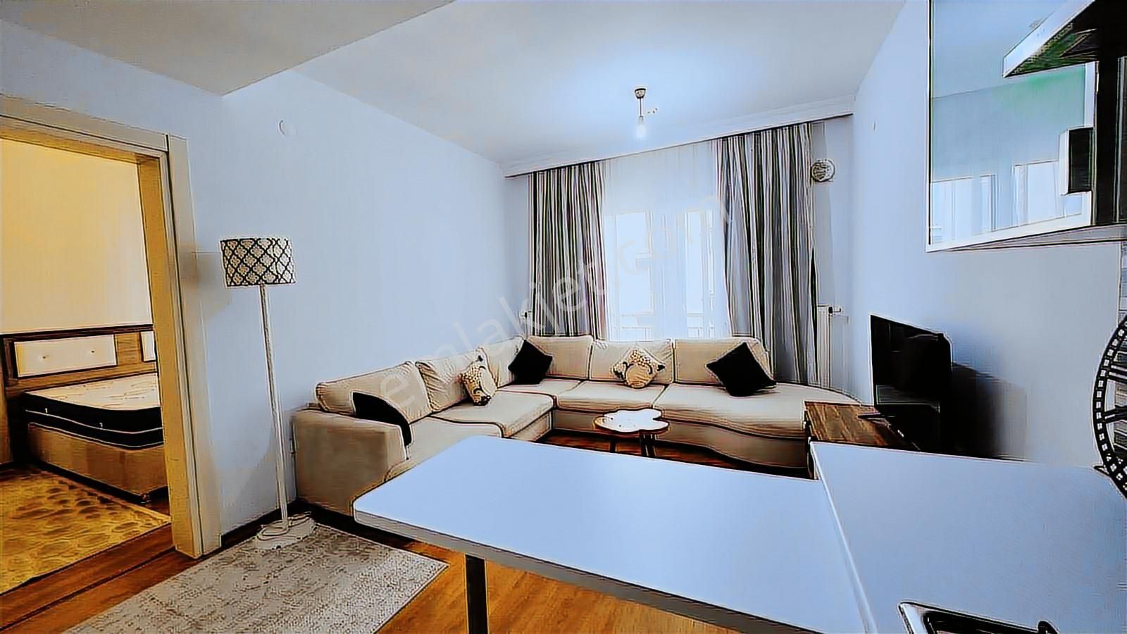 İnnovia 2'de Çarşı Blok Eşyalı Kiralık 1+1 Daire - Görsel 3