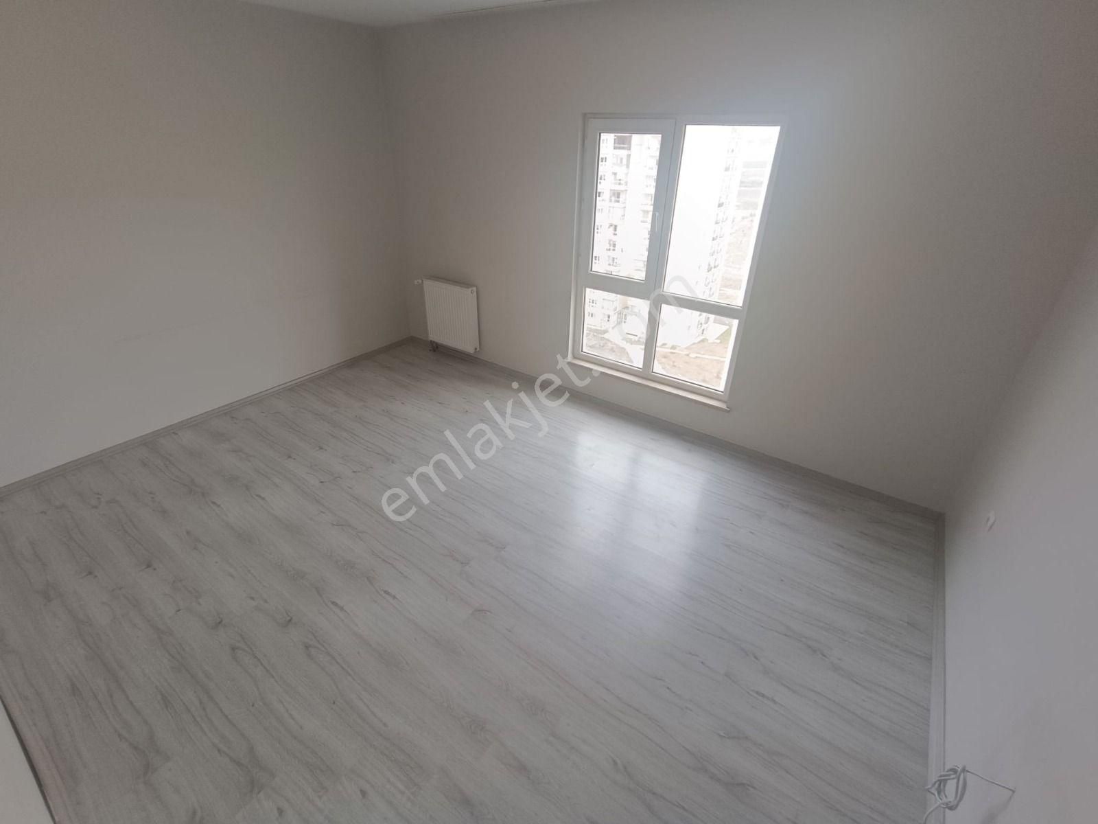 Yükseltepe Mah Satılık 2+1 Site İçinde Güvenlikli Geniş Ferah Daire 2 Kat - Görsel 6