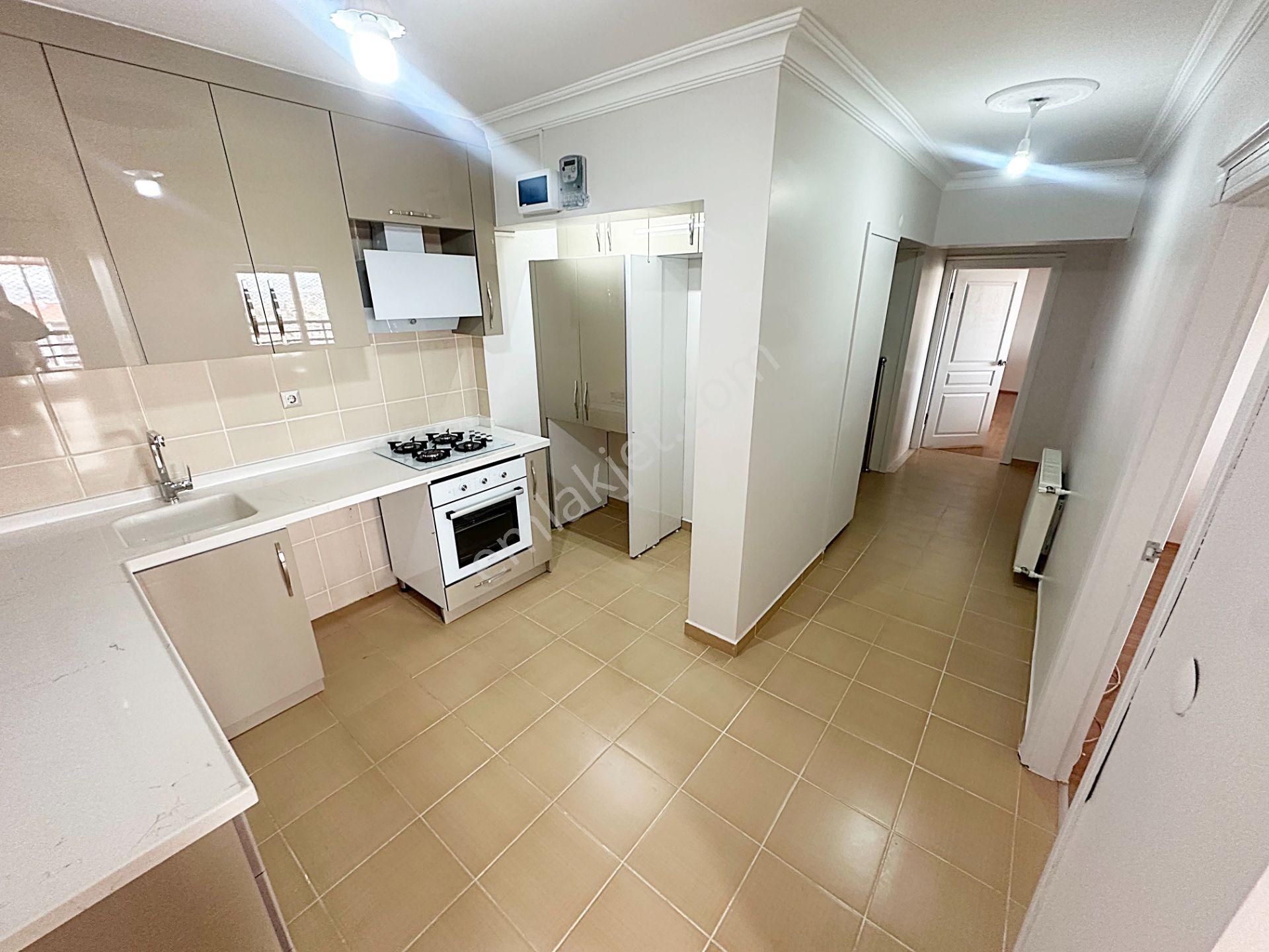 Cihan'dan Burç Mah Ankara Manzaralı Ters Balkom 2+1 Kiralık - Görsel 4