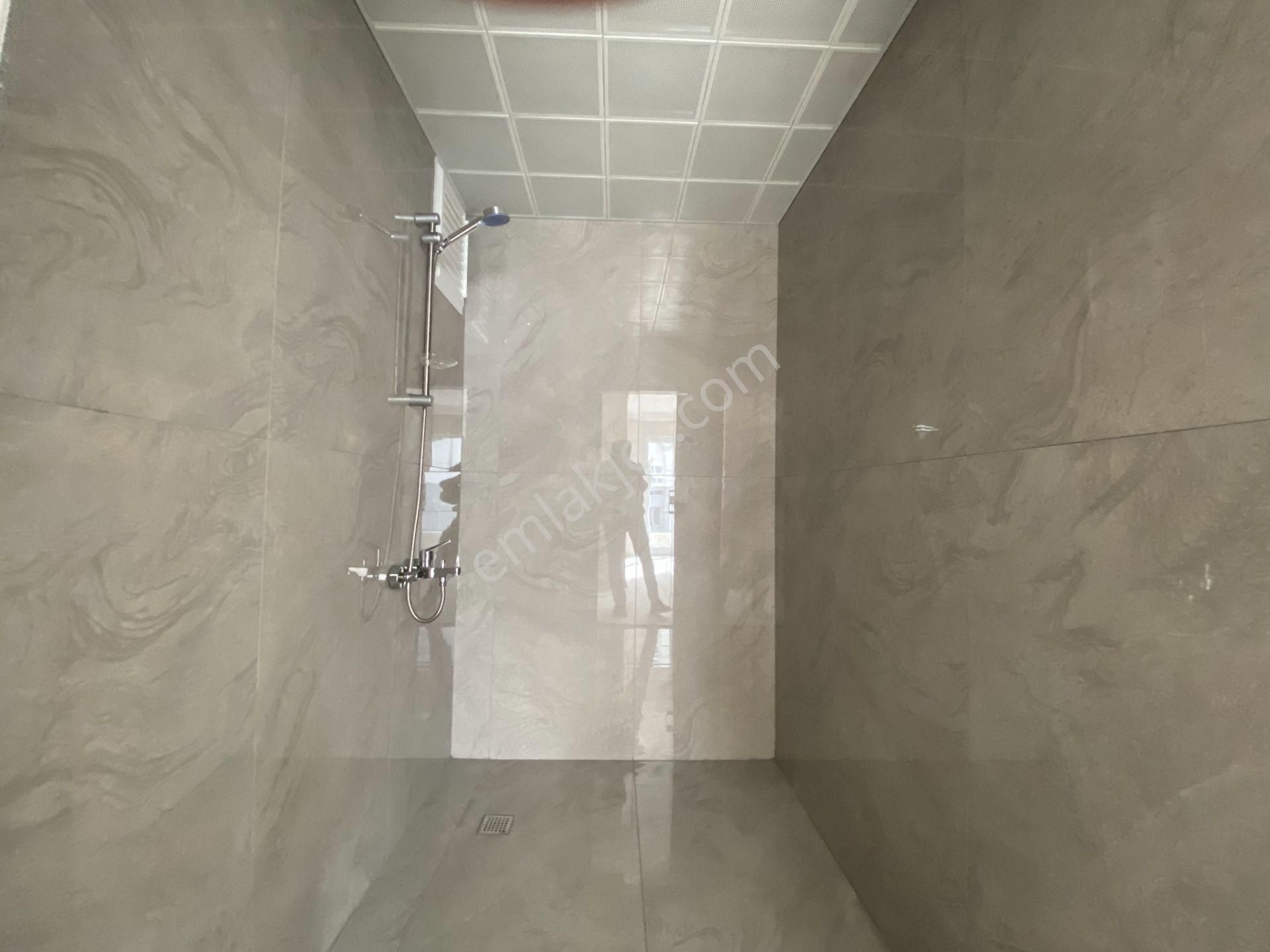 Nasip'ten Site İçersinde Teras Balkonlu Çift Banyolu 4+1 Daire - Görsel 30