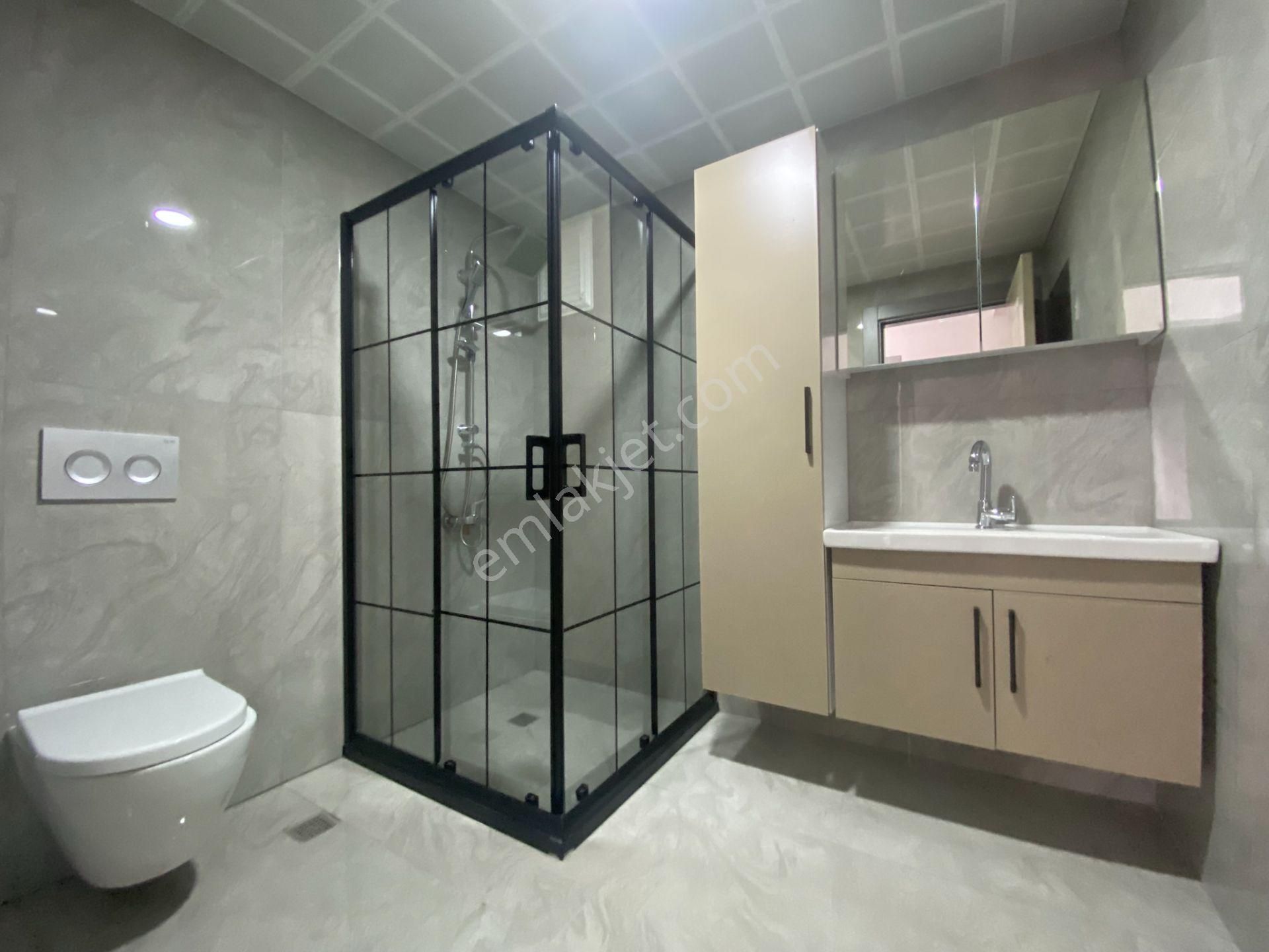 Nasip'ten Site İçersinde Teras Balkonlu Çift Banyolu 4+1 Daire - Görsel 34