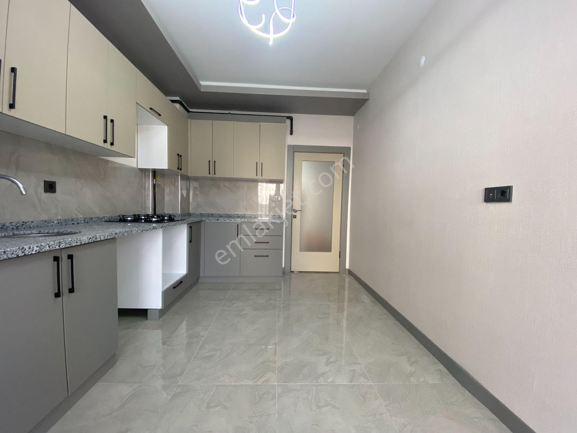 Nasip'ten Site İçersinde Teras Balkonlu Çift Banyolu 4+1 Daire - Görsel 5