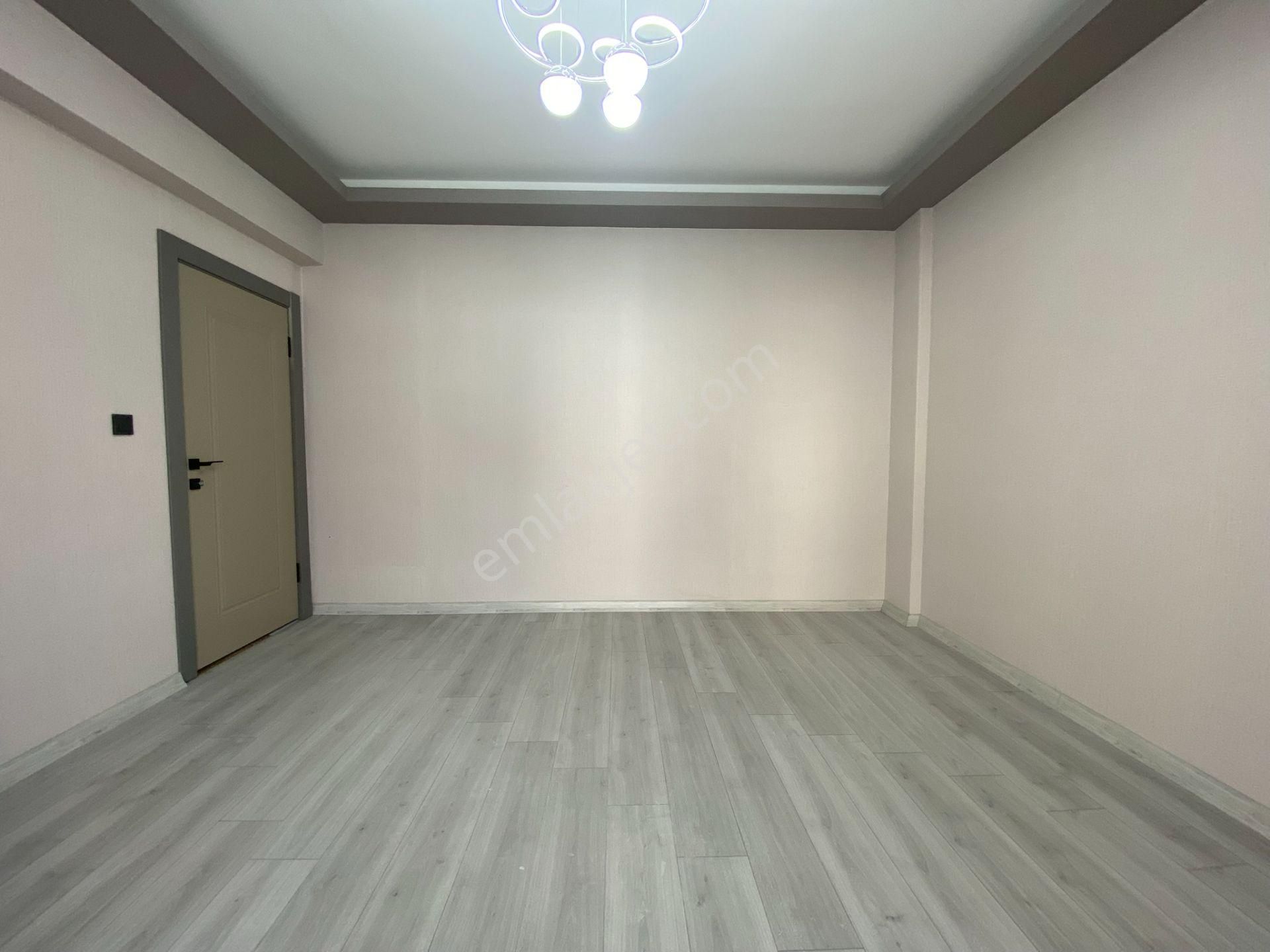 Nasip'ten Site İçersinde Teras Balkonlu Çift Banyolu 4+1 Daire - Görsel 19