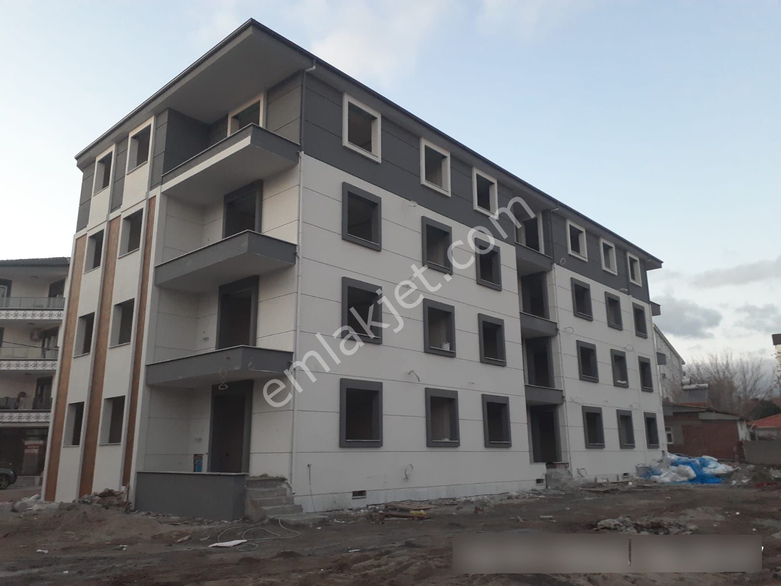 Taş Emlak'tan Altınovada 2+1 Sıfır Daireler(2 Aya Teslim)
