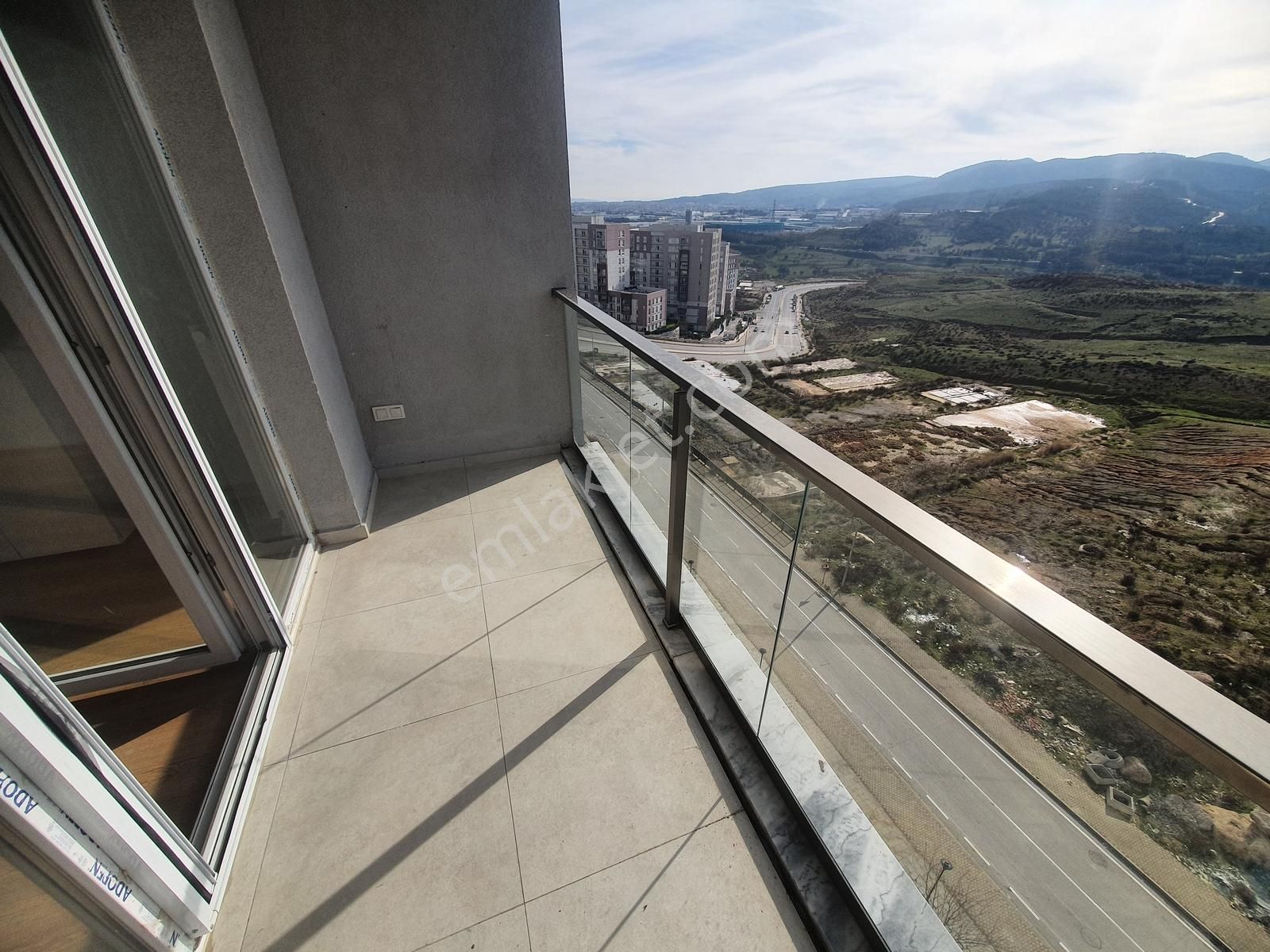 Havalimanı,otoyol Ve Avm Yakını, Yenitepe'de Önü Açık 2+1 Daire - Görsel 2