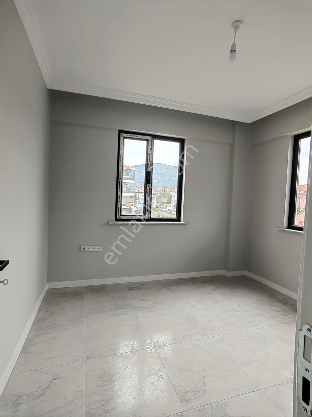 Akçay Emlak'tan Akşehir İstasyon Mahallesi Perşembe Pazarı Altında Satılık Sıfır 2+1 Daire - Görsel 24