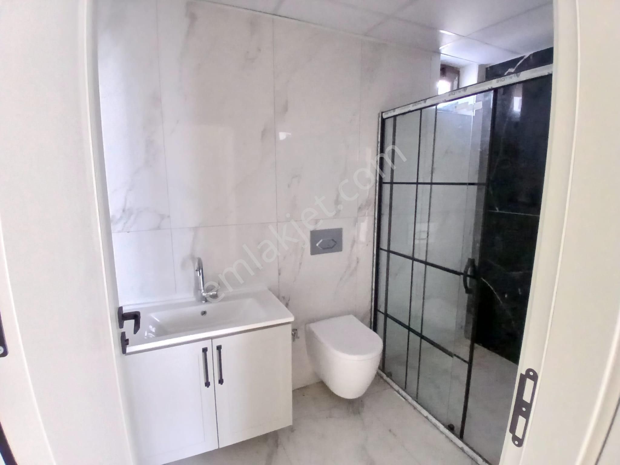 Akçay Emlak'tan Akşehir Gazi Mahallesi Sağlık Yüksekokulu Yanında Garajlı Satılık Sıfır 2+1 Daire - Görsel 20