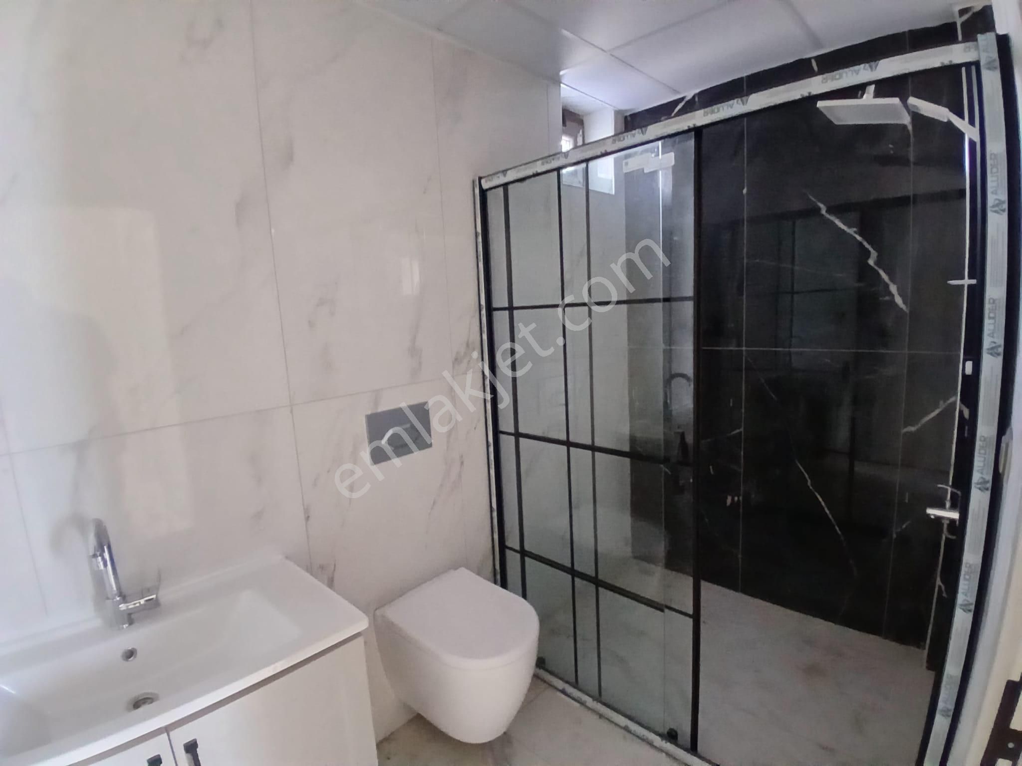 Akçay Emlak'tan Akşehir Gazi Mahallesi Sağlık Yüksekokulu Yanında Garajlı Satılık Sıfır 2+1 Daire - Görsel 21