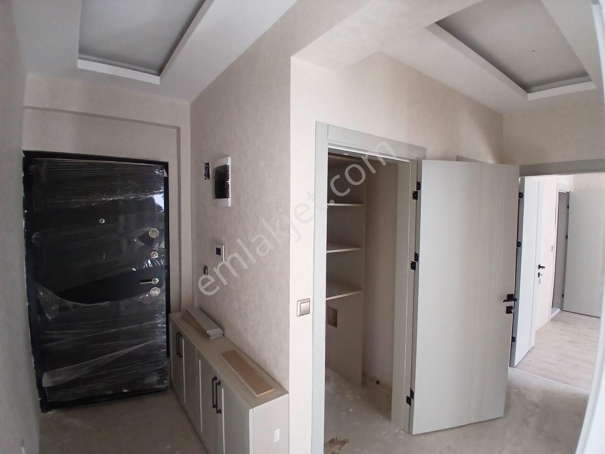 Akçay Emlak'tan Akşehir Gazi Mahallesi Sağlık Yüksekokulu Yanında Garajlı Satılık Sıfır 2+1 Daire - Görsel 23