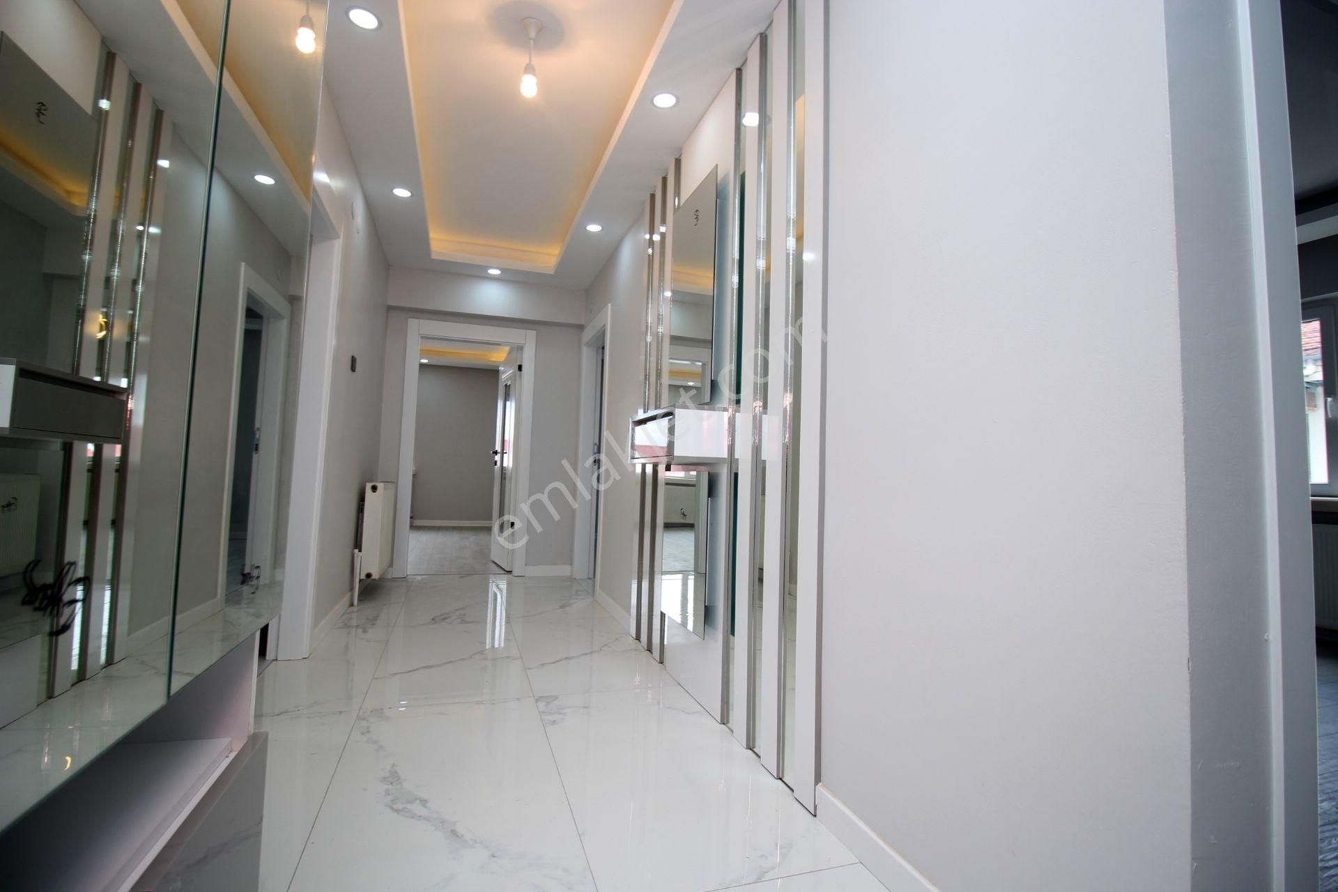 Emre Emlak'tan Elvan Da Full Lüks Yapıda Manzaralı 3+1 Satılık Daire - Görsel 29