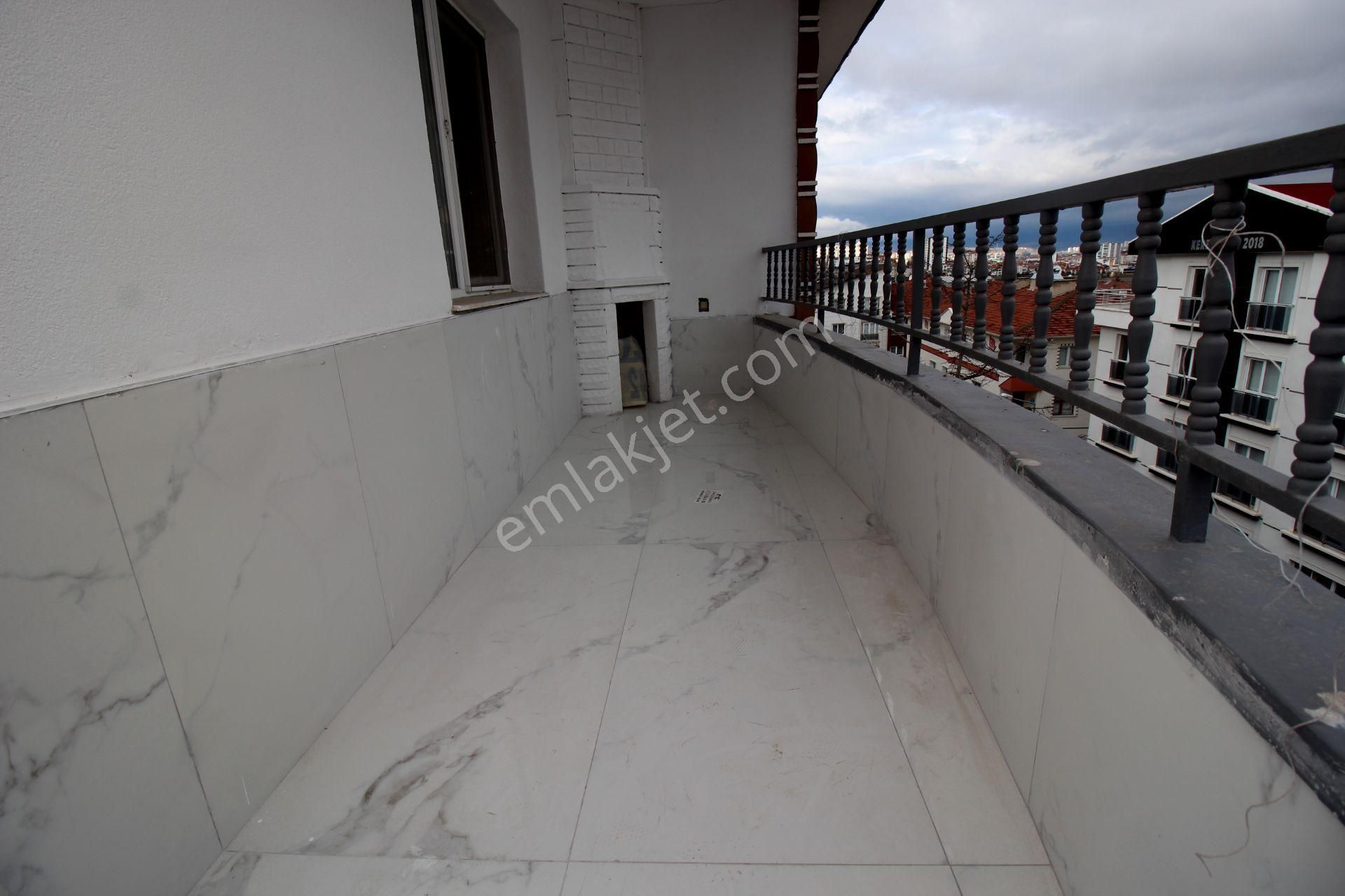 Emre Emlak'tan Elvan Da Full Lüks Yapıda Manzaralı 3+1 Satılık Daire - Görsel 15