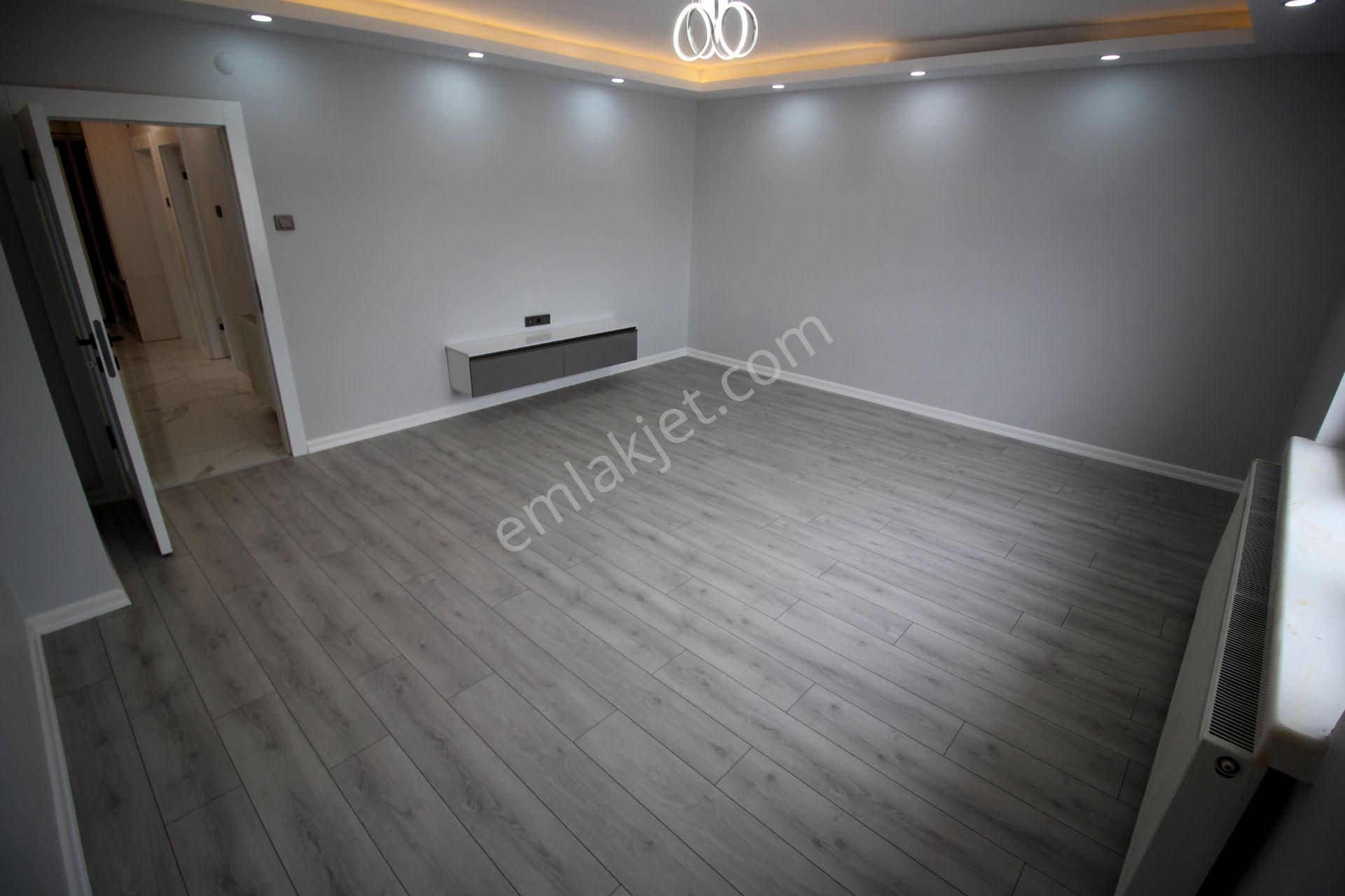 Emre Emlak'tan Elvan Da Full Lüks Yapıda Manzaralı 3+1 Satılık Daire - Görsel 7