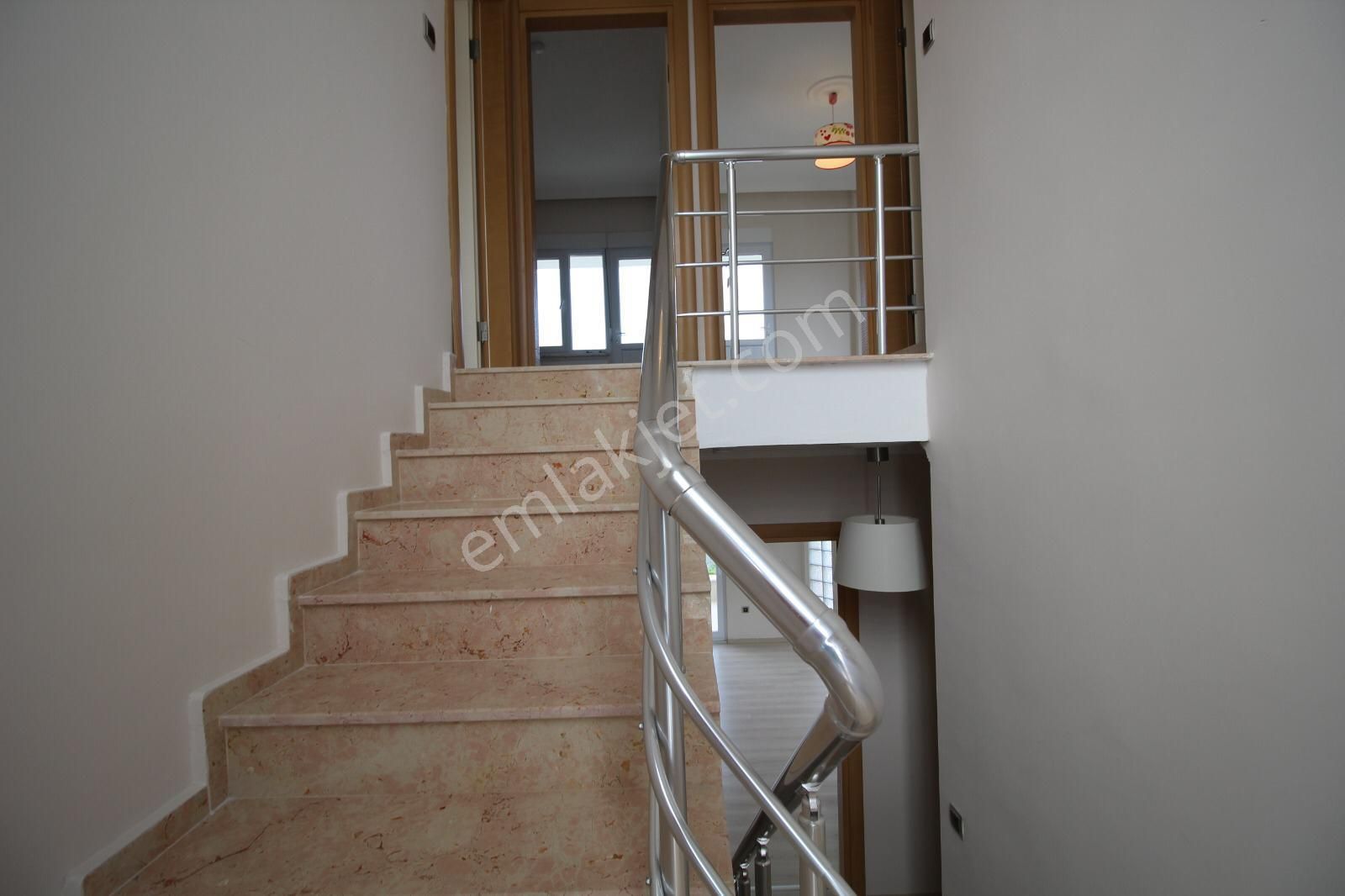 Sadece Berkay Demirel'den Güre Ssk'da Tam Bağımsız 3+1 Müstakil Villa - Görsel 30