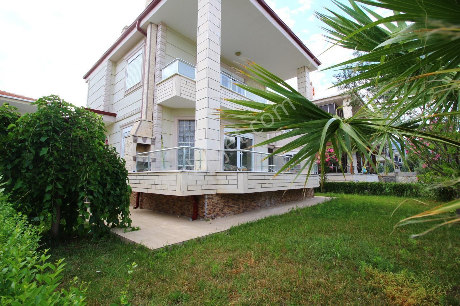 Sadece Berkay Demirel'den Güre Ssk'da Tam Bağımsız 3+1 Müstakil Villa