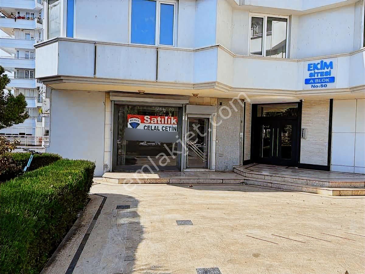 Celal Çetin'den Burhannettin Onat Caddesinde 400m2 İşyeri