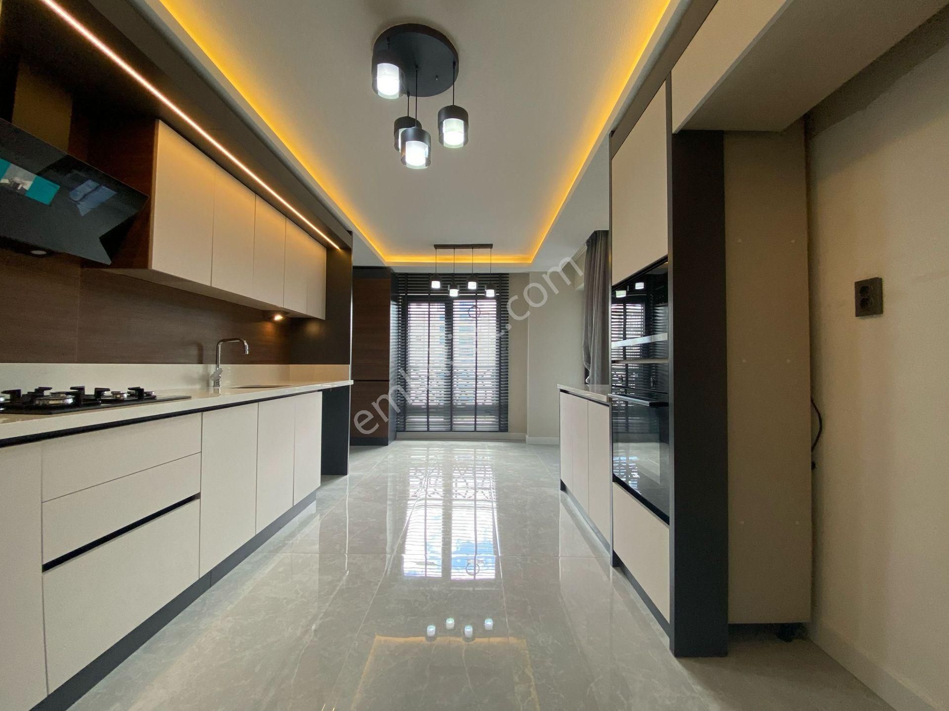 Nasip'ten Bölgenin En Güzel Site Binalarından 4+1 Full Yapılı - Görsel 2