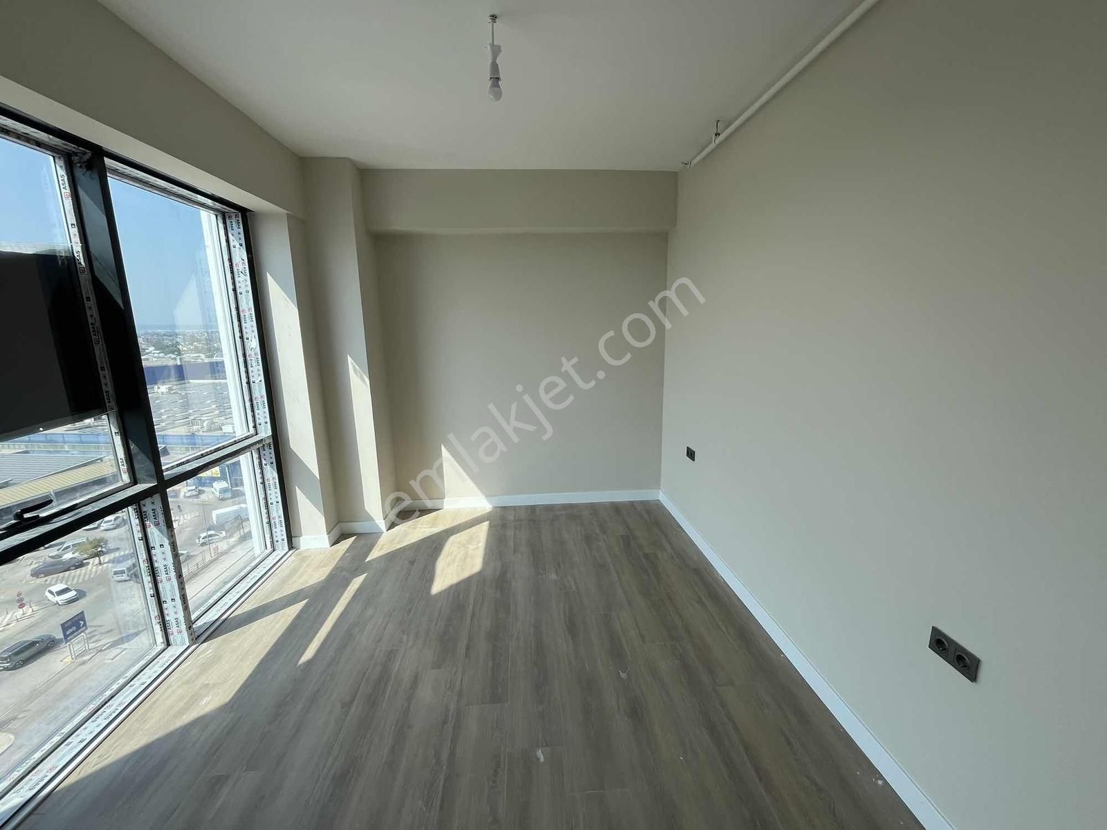 Metro İkea Kavşağında 1+1 Plaza Katında Ofis - Görsel 5