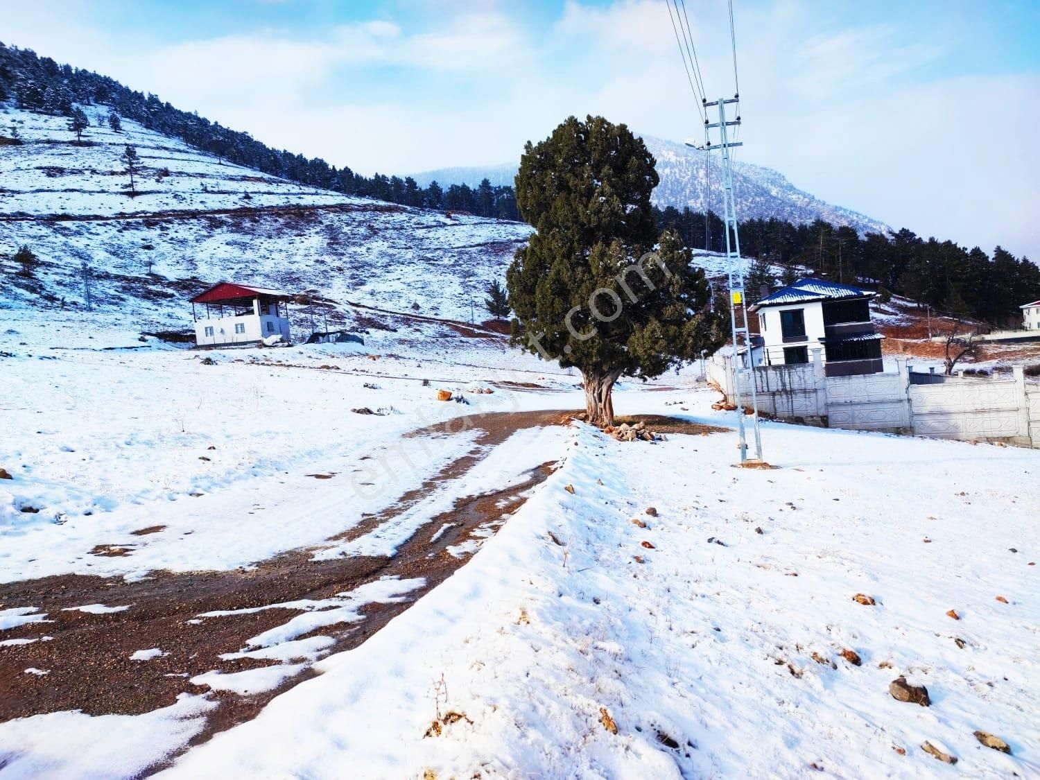 Kar Emlaktan Yeni Konacık Bozkırlı Mevkiinde 360 M2 Satılık Arsa - Görsel 20