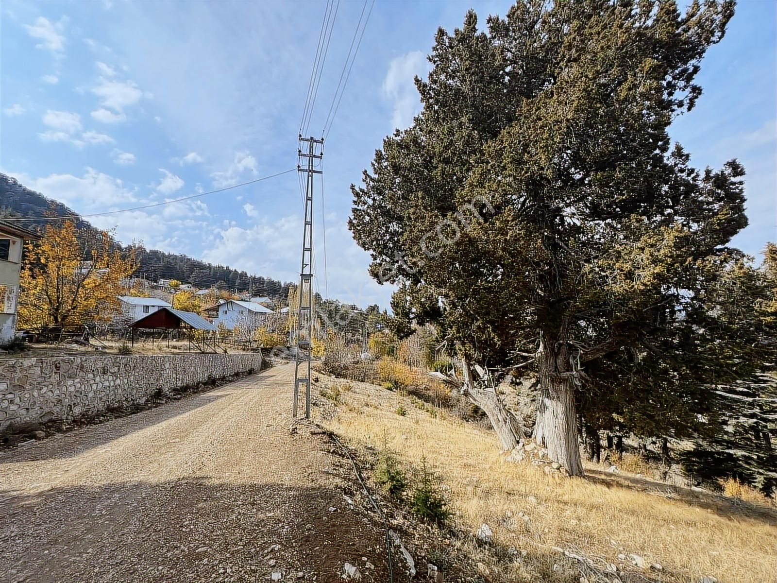 Elmayanı Yaylası/hisarçandır Da Satılık Tarla - Görsel 6