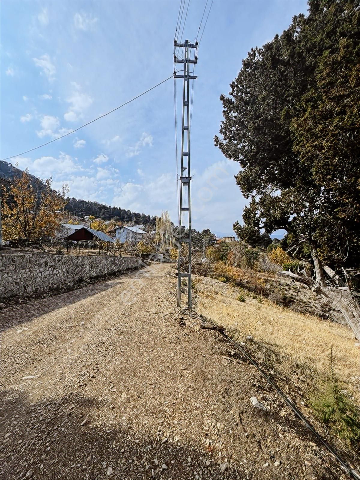 Elmayanı Yaylası/hisarçandır Da Satılık Tarla - Görsel 21