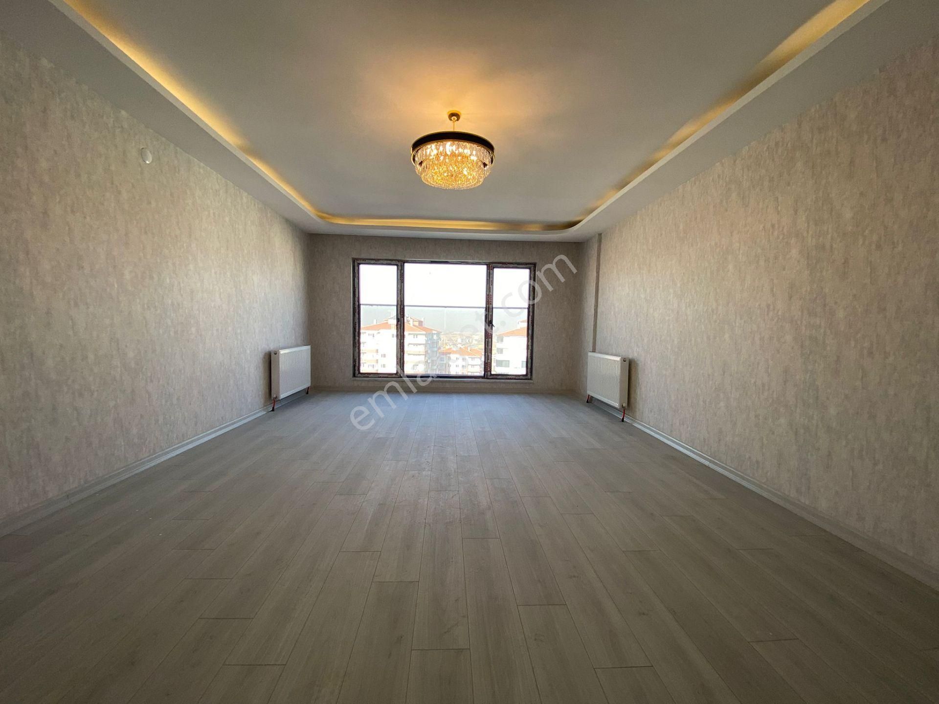 Nasip'ten Diş Hastanesi Bölgesinde Site İçersinde 4+1 Daire - Görsel 28