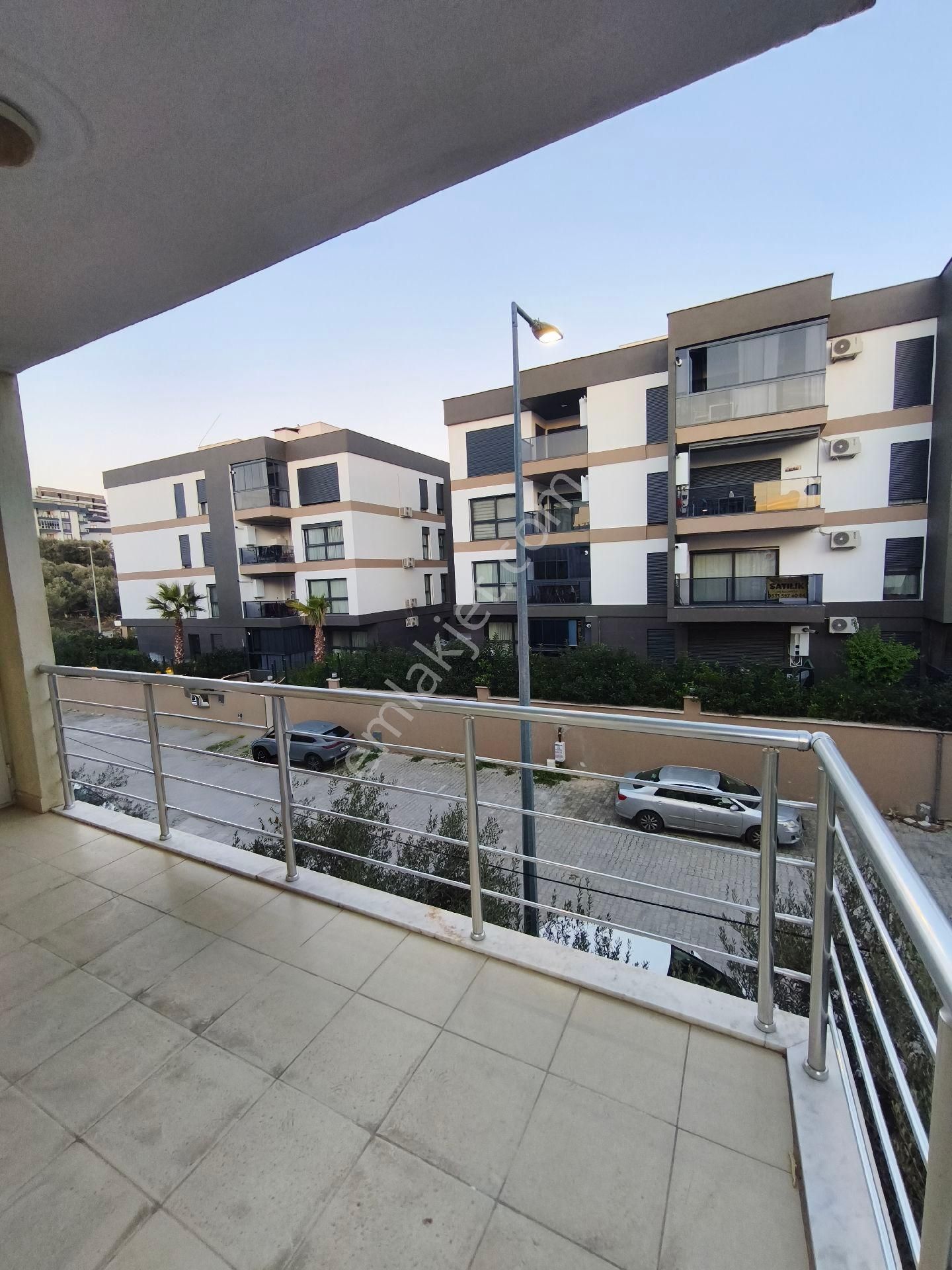 Kuşadası Ege Mahallesi’nde Merkezi Konumda Satılık 2+1 Daire - Görsel 14