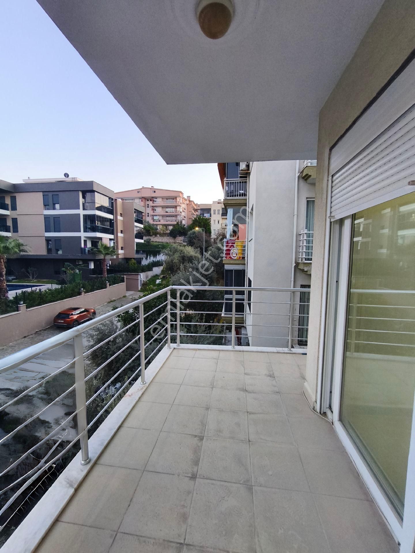 Kuşadası Ege Mahallesi’nde Merkezi Konumda Satılık 2+1 Daire - Görsel 17