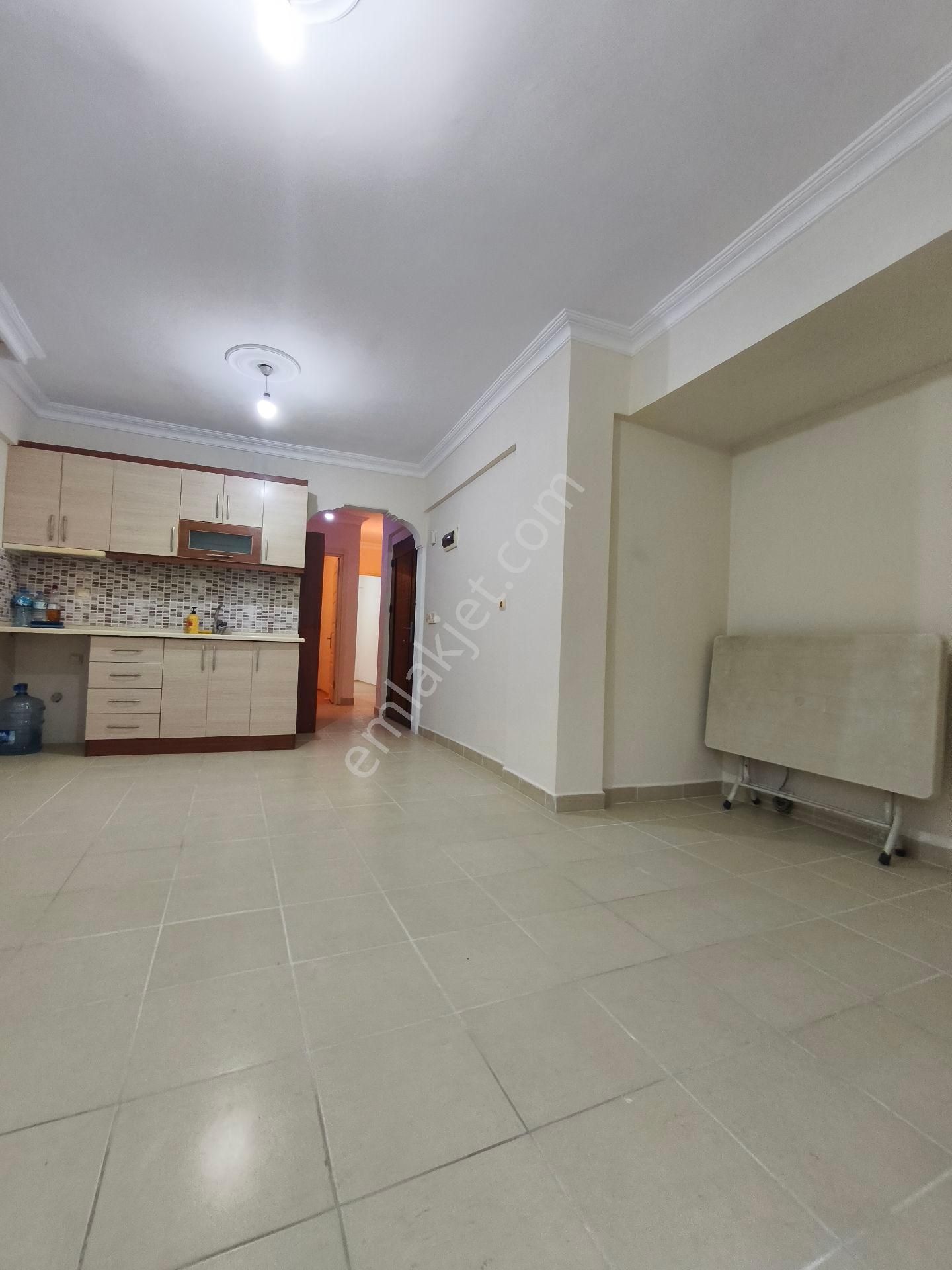 Kuşadası Ege Mahallesi’nde Merkezi Konumda Satılık 2+1 Daire - Görsel 2