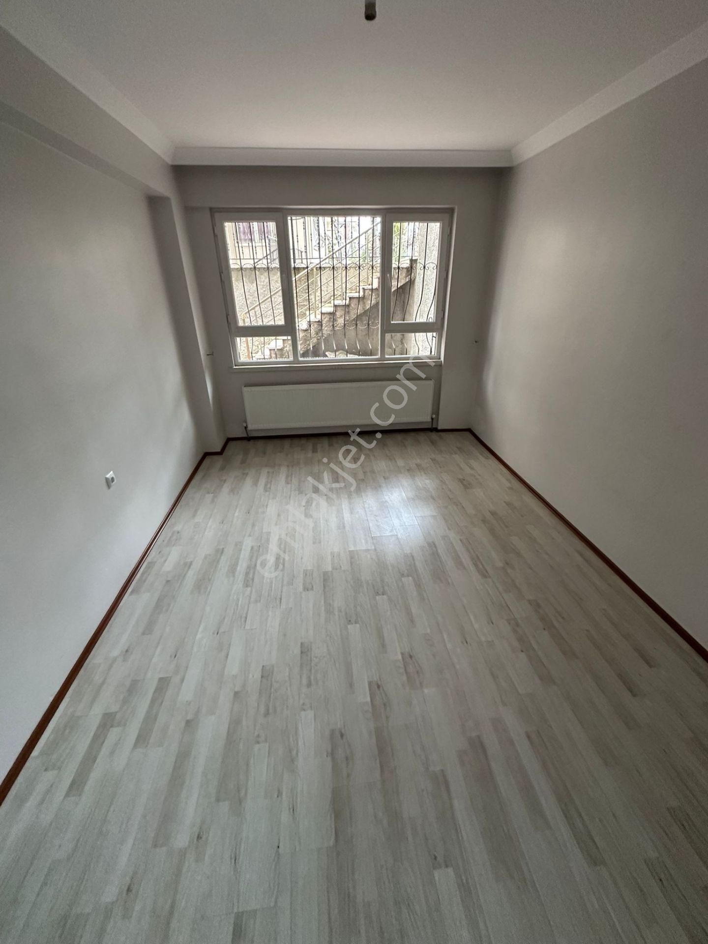 Altındağ - Battalgazi Mah. Merkezi Konumlu 3+1 Satılık Fırsat Dairesi !!!