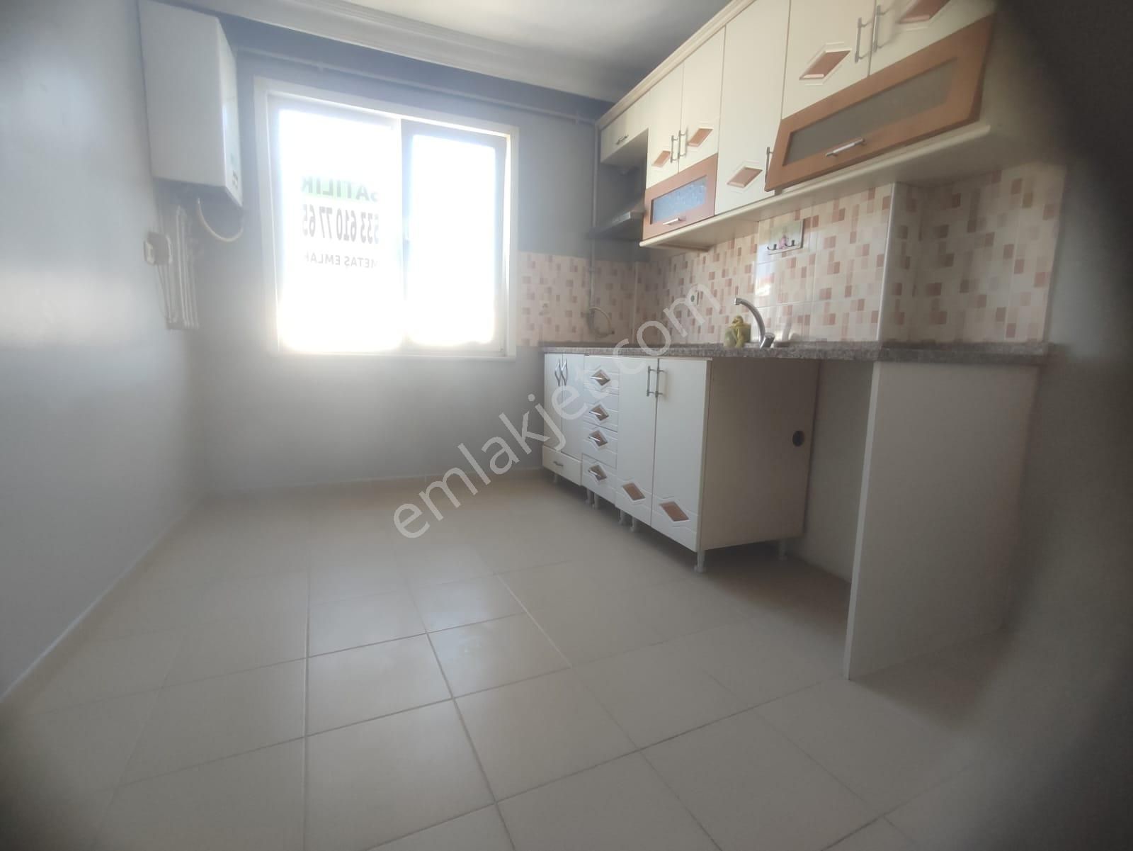 Pendik Esenyalı Ahmetyesevide Ana Cadde Üstü Büyük Kiralık 3+1 125m2 Daire - Görsel 27