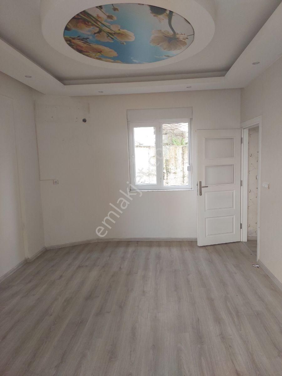 Zeki Vargün İlkokula Yakın Kiralık 2+1 Yüksek Giriş Daire