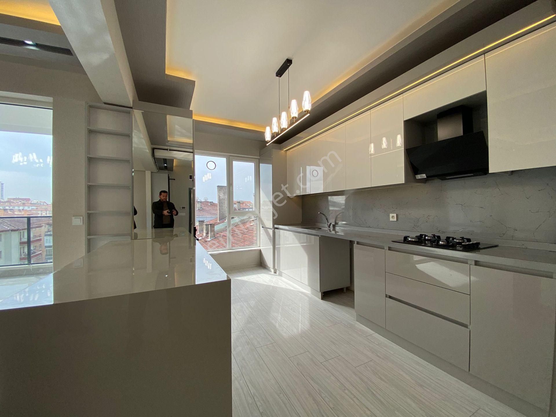 Nasip'ten Satılık Yeni Binada 5+2 Dubleks Sıfır Daire - Görsel 3