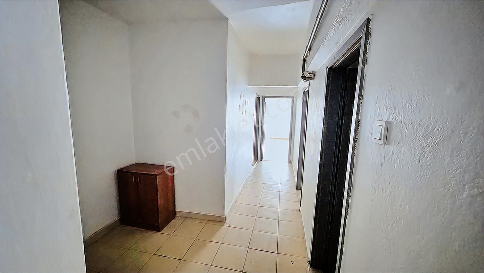 Kent Emlak'tan Abidin Paşada Ara Katta 2+1 Kiralık Daire - Görsel 15