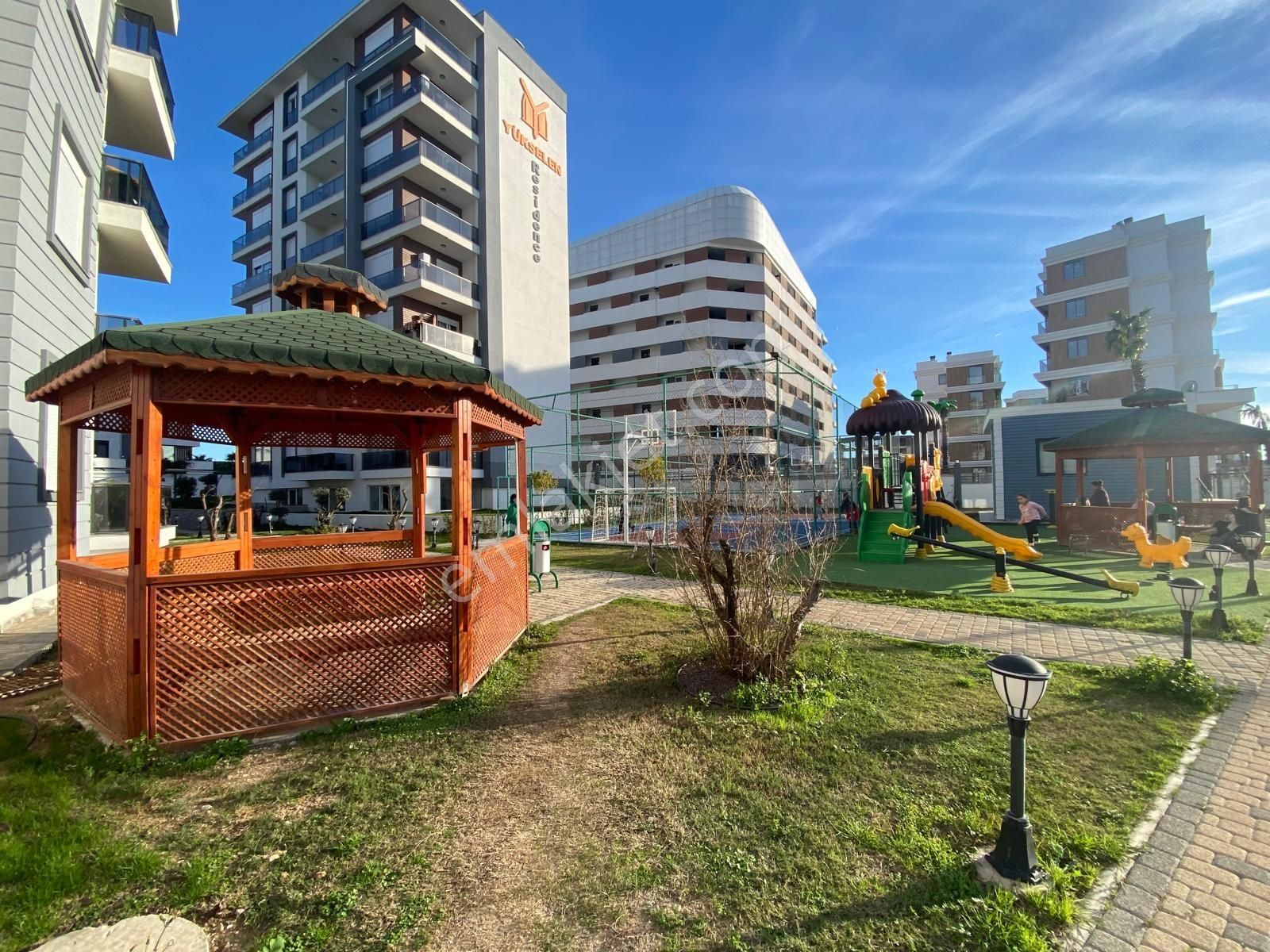 Altıntaşta Yükseln Rezidansta Lüks Full Eşyalı 2+1 Kiralık Daire - Görsel 14