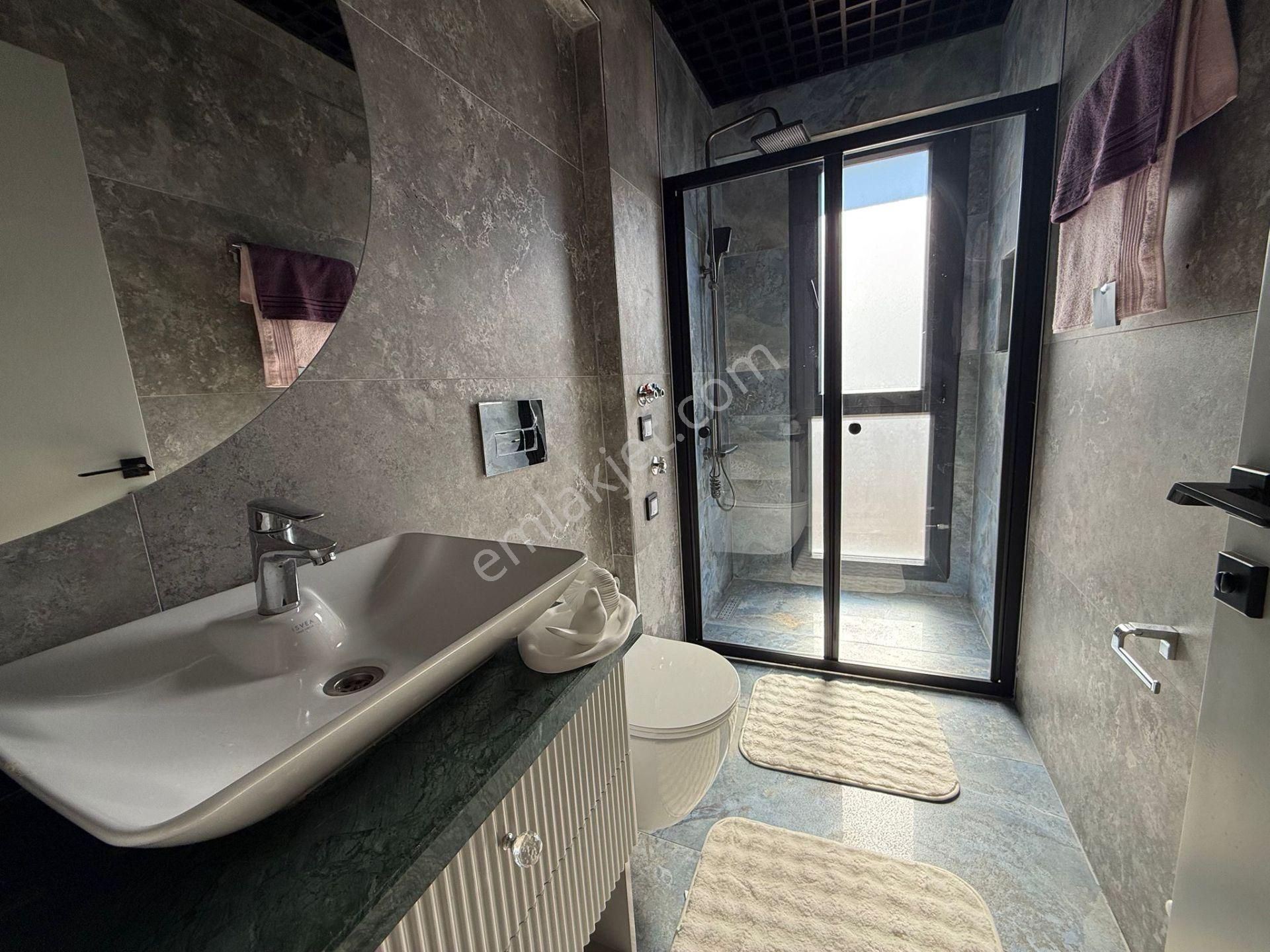 Didim Altınkumda Denize 200m Mesafede 2+1 Açık Mutfaklı Ful Eşyalı Ultra Lüx Dairemiz Satışdadır - Görsel 32