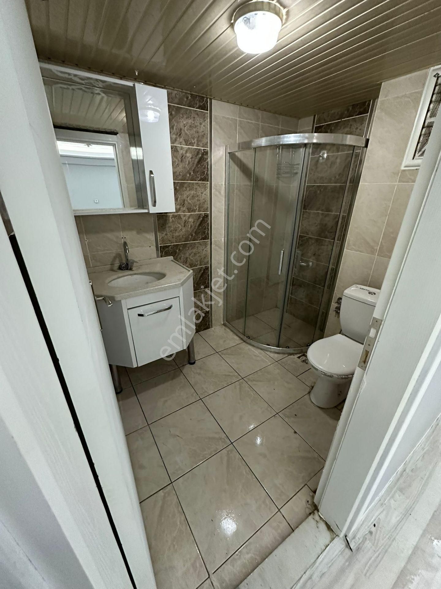 Uşak Sarayaltı Maahllesinde Geniş 2+1 Bahçeli Satılık Apart - Görsel 9