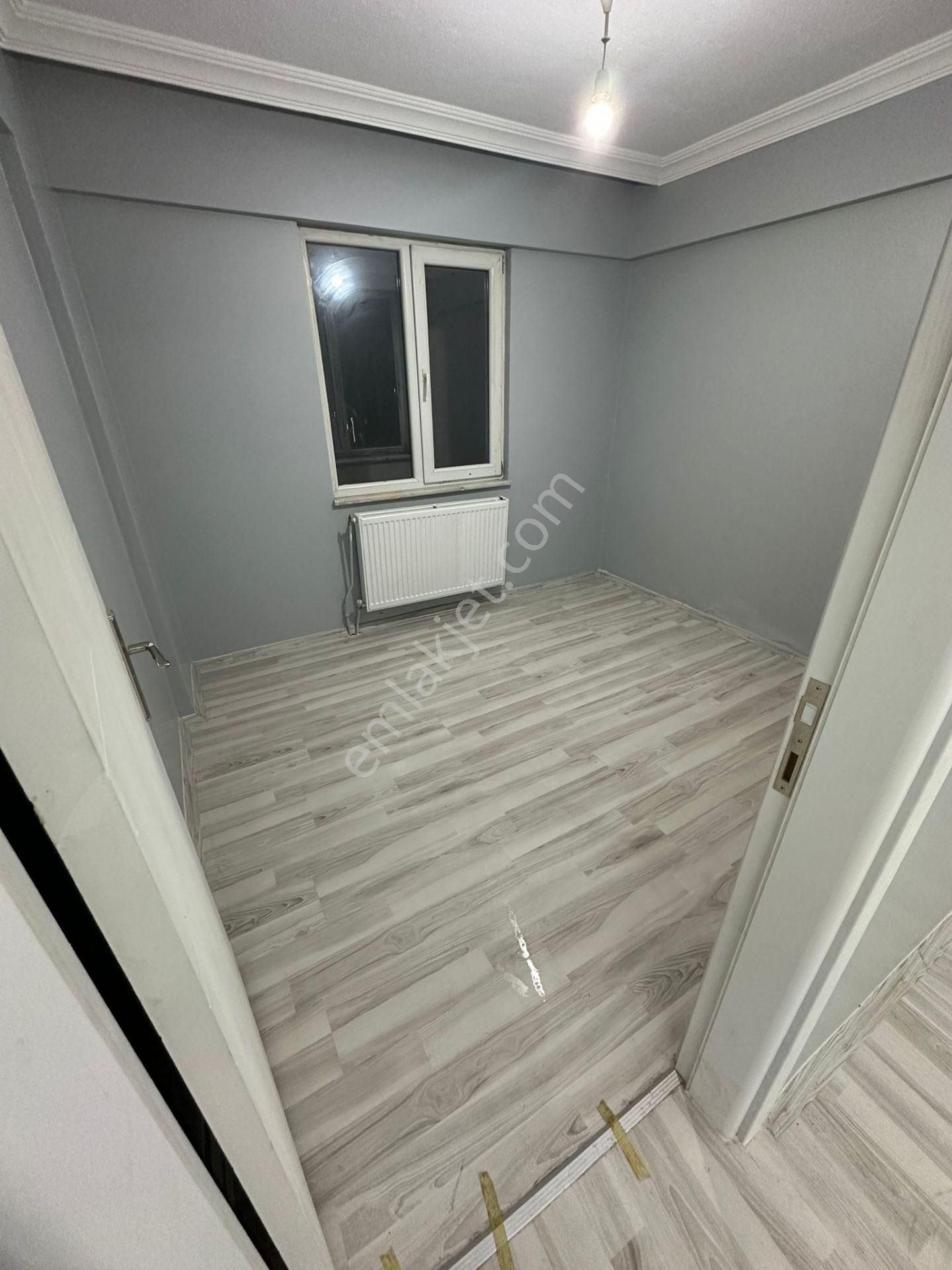 Uşak Sarayaltı Maahllesinde Geniş 2+1 Bahçeli Satılık Apart - Görsel 5
