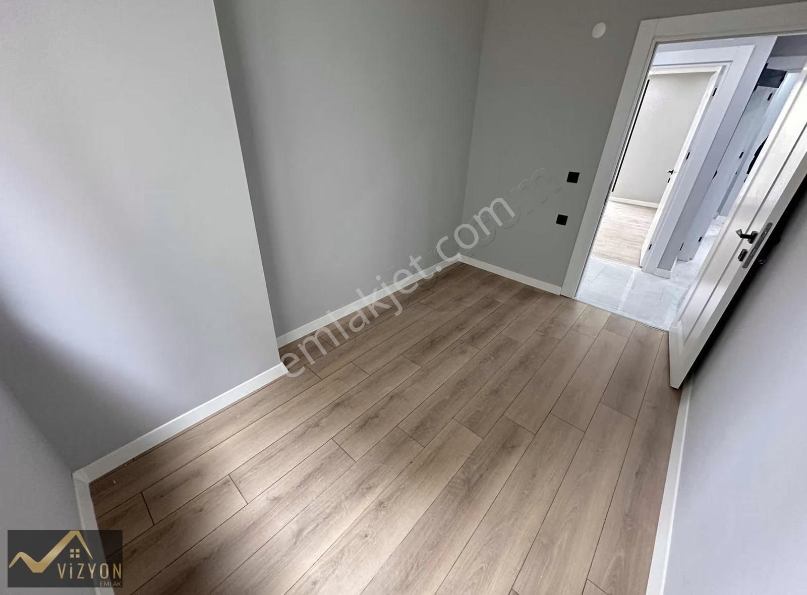 Vizyon Emlak'tan Bayramoğlu Mh.asansörlü Y.ısıtmalı 2+1 Arakat - Görsel 13