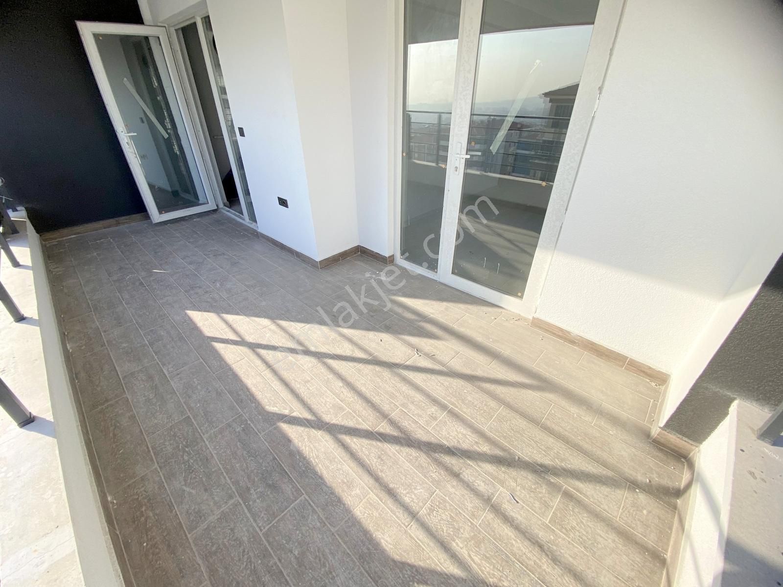Feridunçelik'te, Sıfır Bina, 3. Kat, Güneycephe, Kiralık Daire! - Görsel 3
