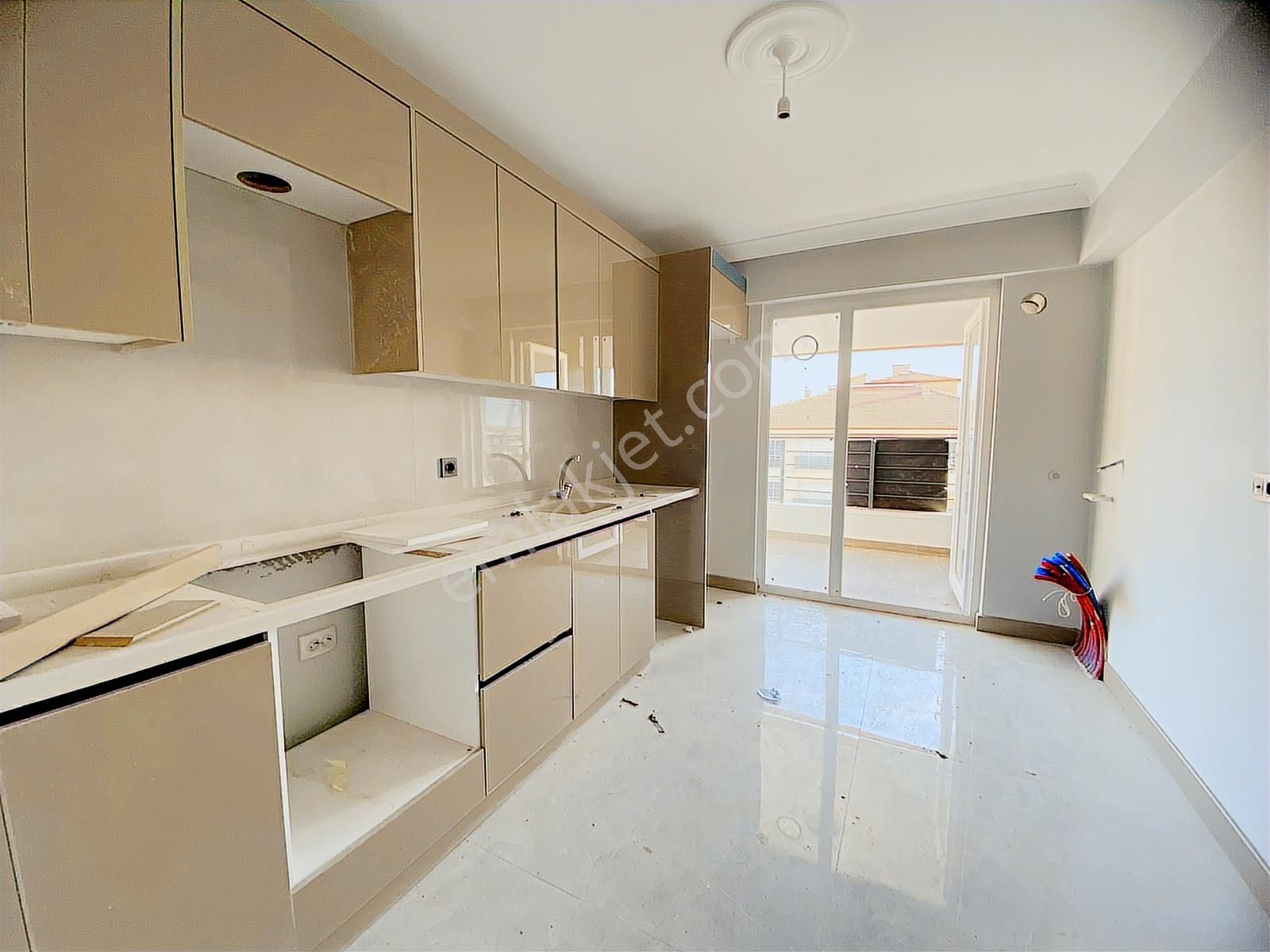 Feridunçelik'te, Sıfır Bina, 3. Kat, Güneycephe, Kiralık Daire! - Görsel 18