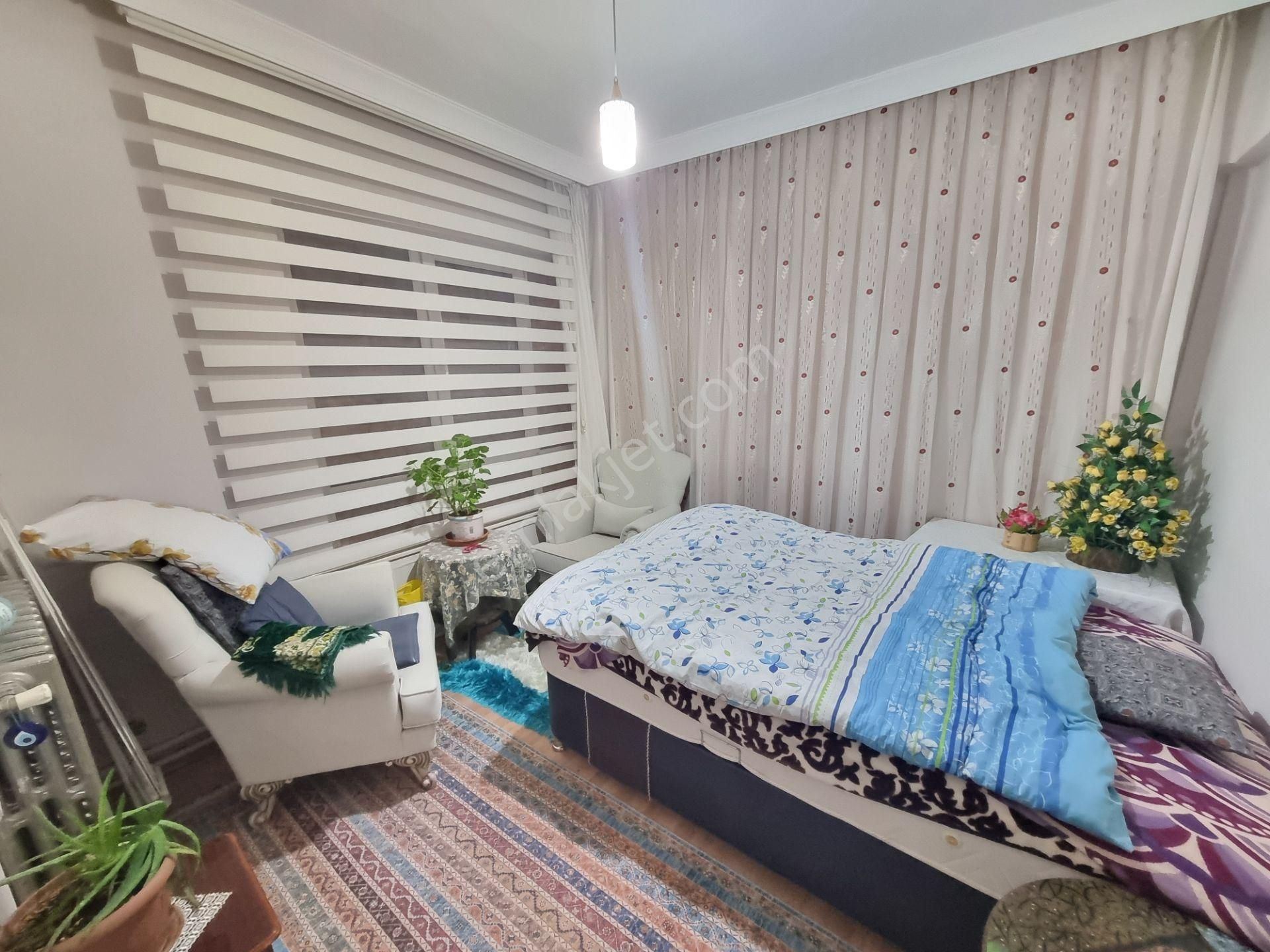 Metroya Yakın - Asansörlü - Ara Kat 3+1 Satılık Daire... - Görsel 12