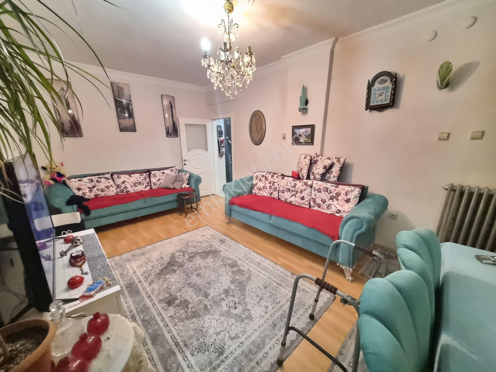 Metroya Yakın - Asansörlü - Ara Kat 3+1 Satılık Daire... - Görsel 2