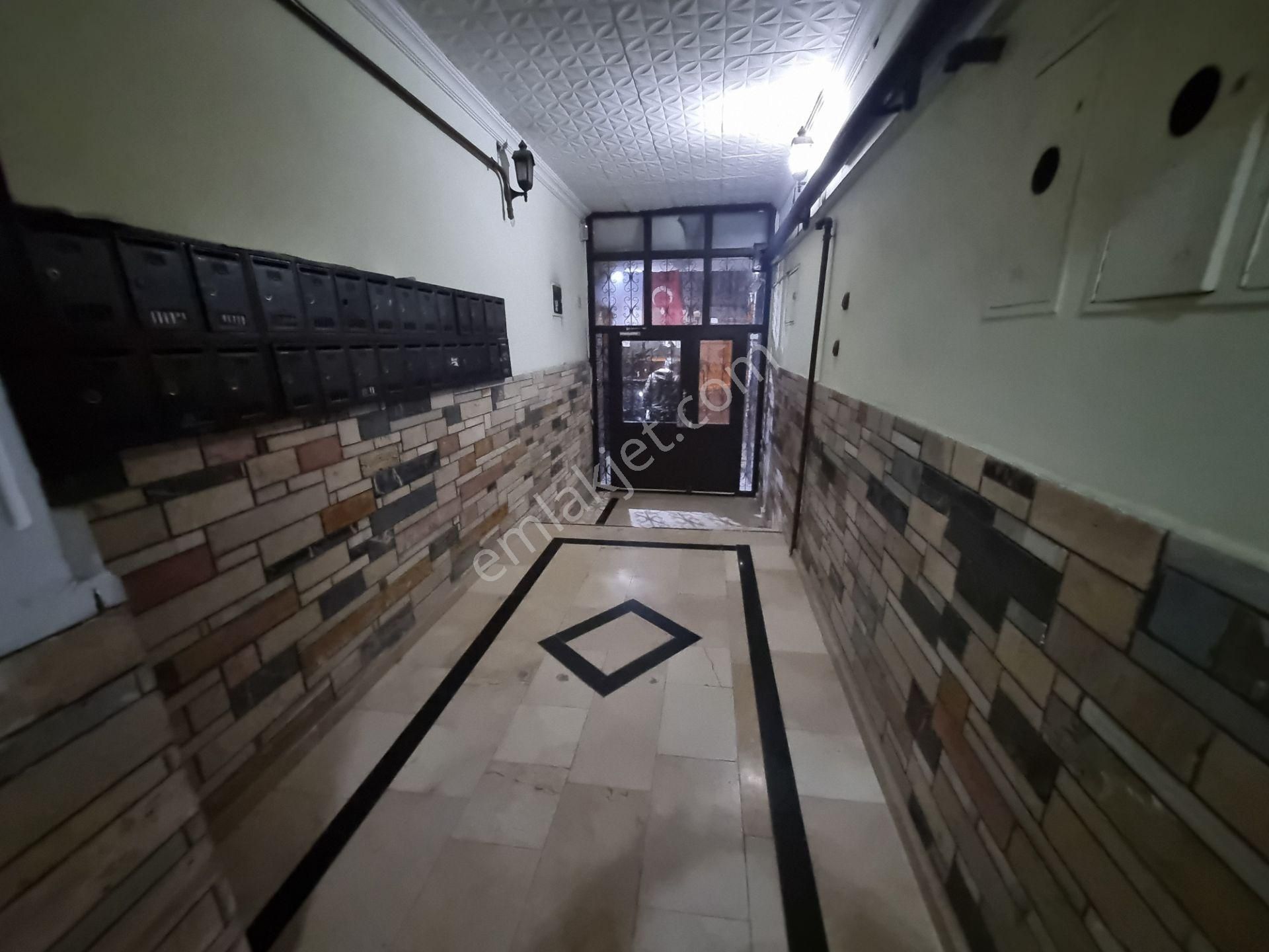 Metroya Yakın - Asansörlü - Ara Kat 3+1 Satılık Daire... - Görsel 24