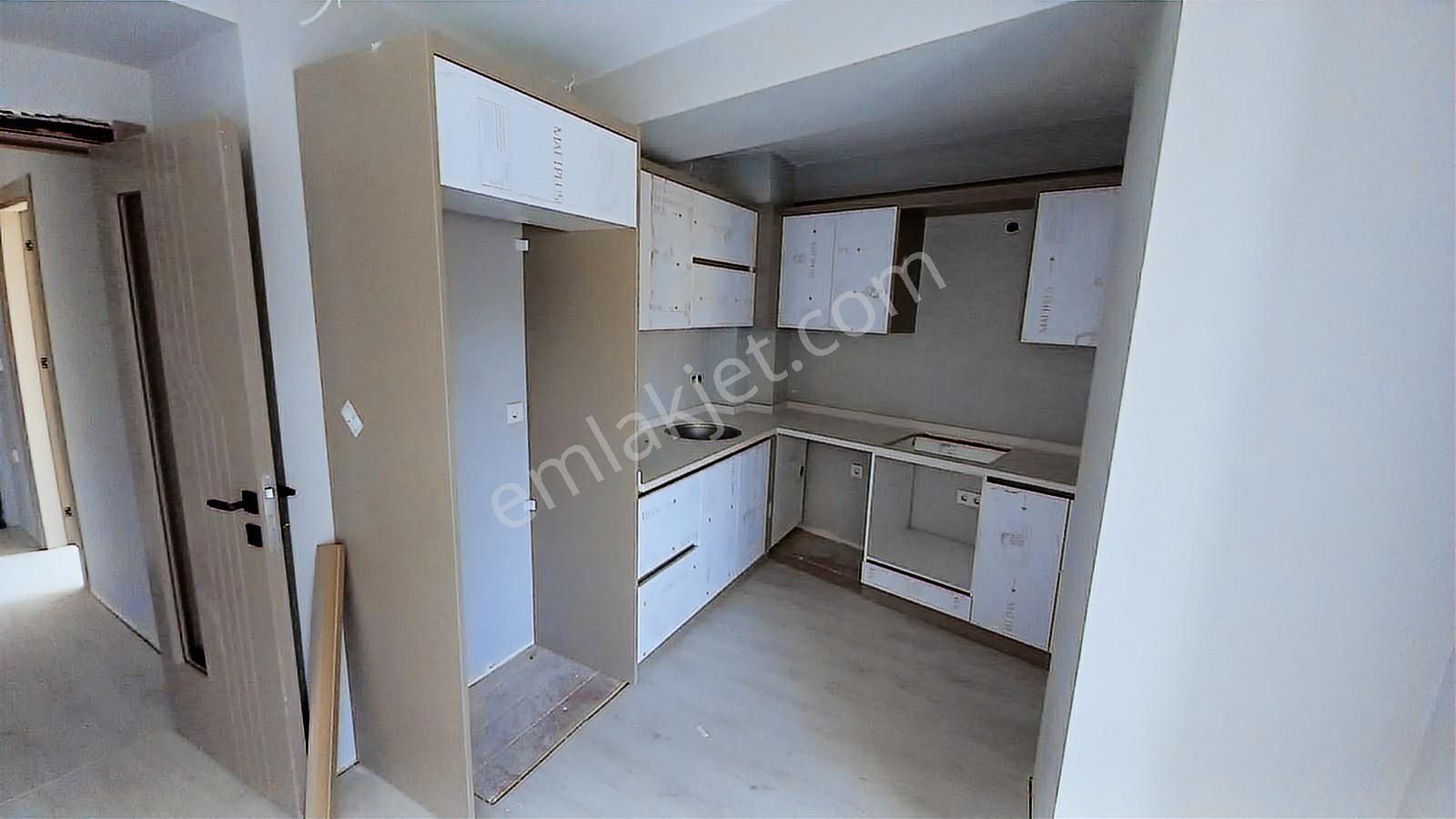 Lavinia Gayrimenkul'den Satılık 1+1 Daire