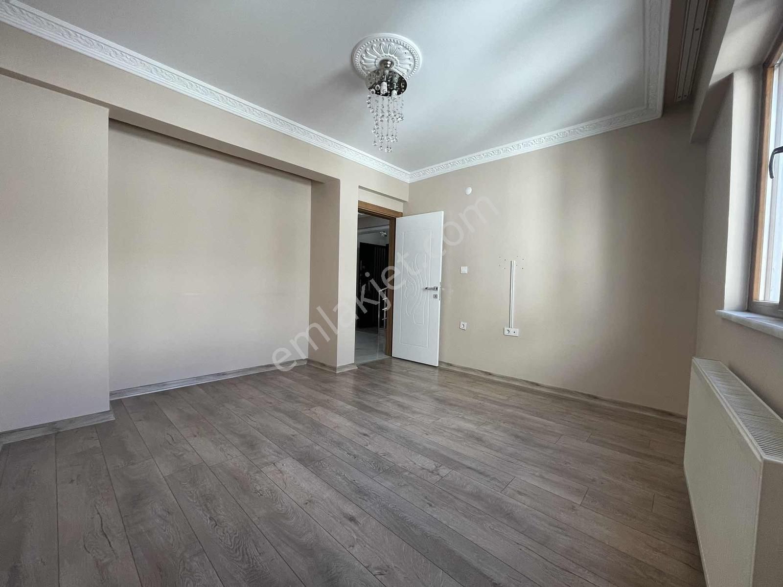 Kayalar'dan Adalet Mh. Merkzi Konum Kat Mülkiyetli Müstakil Bina - Görsel 18